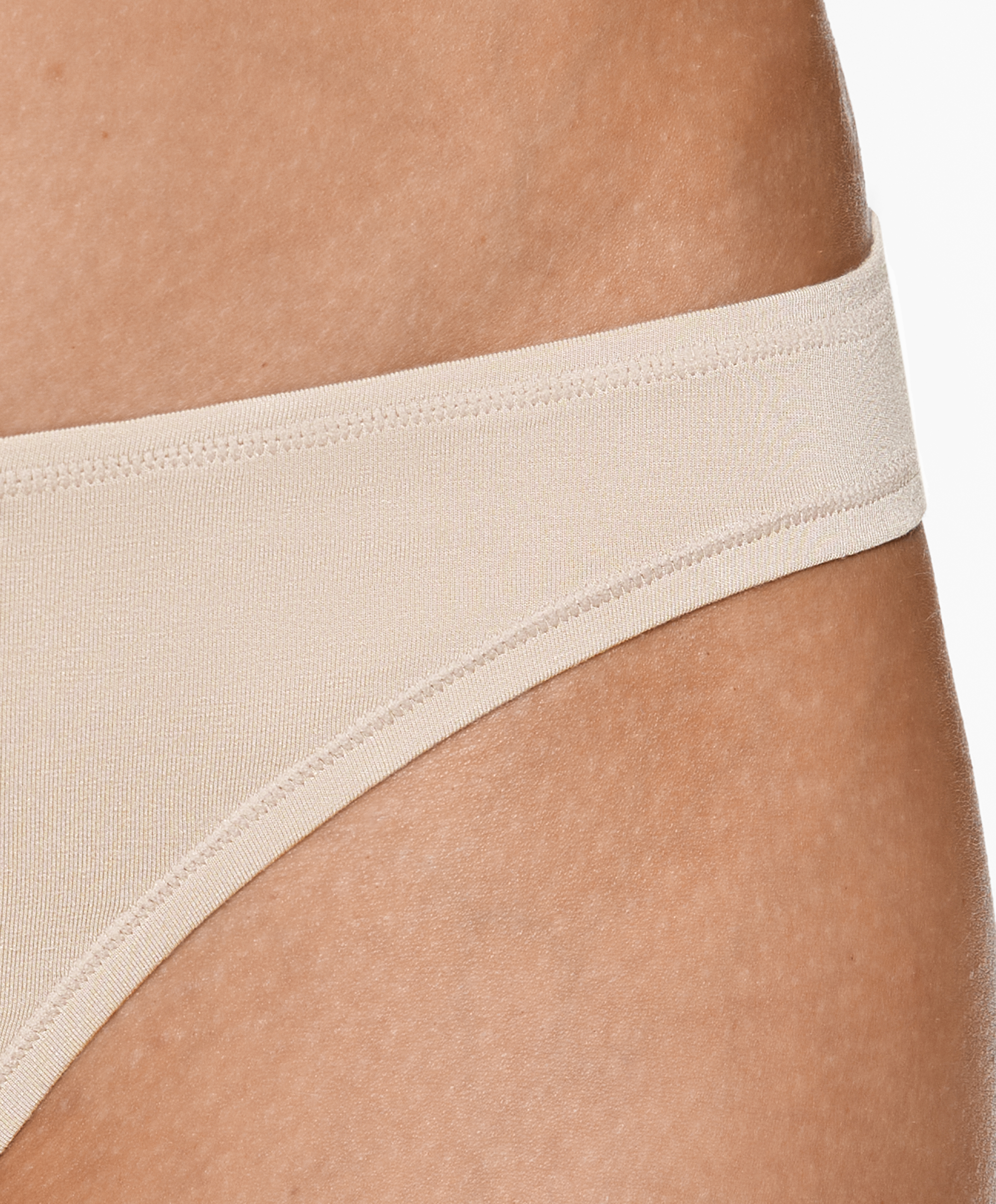 2 thongs in a modal blend and 16% silk