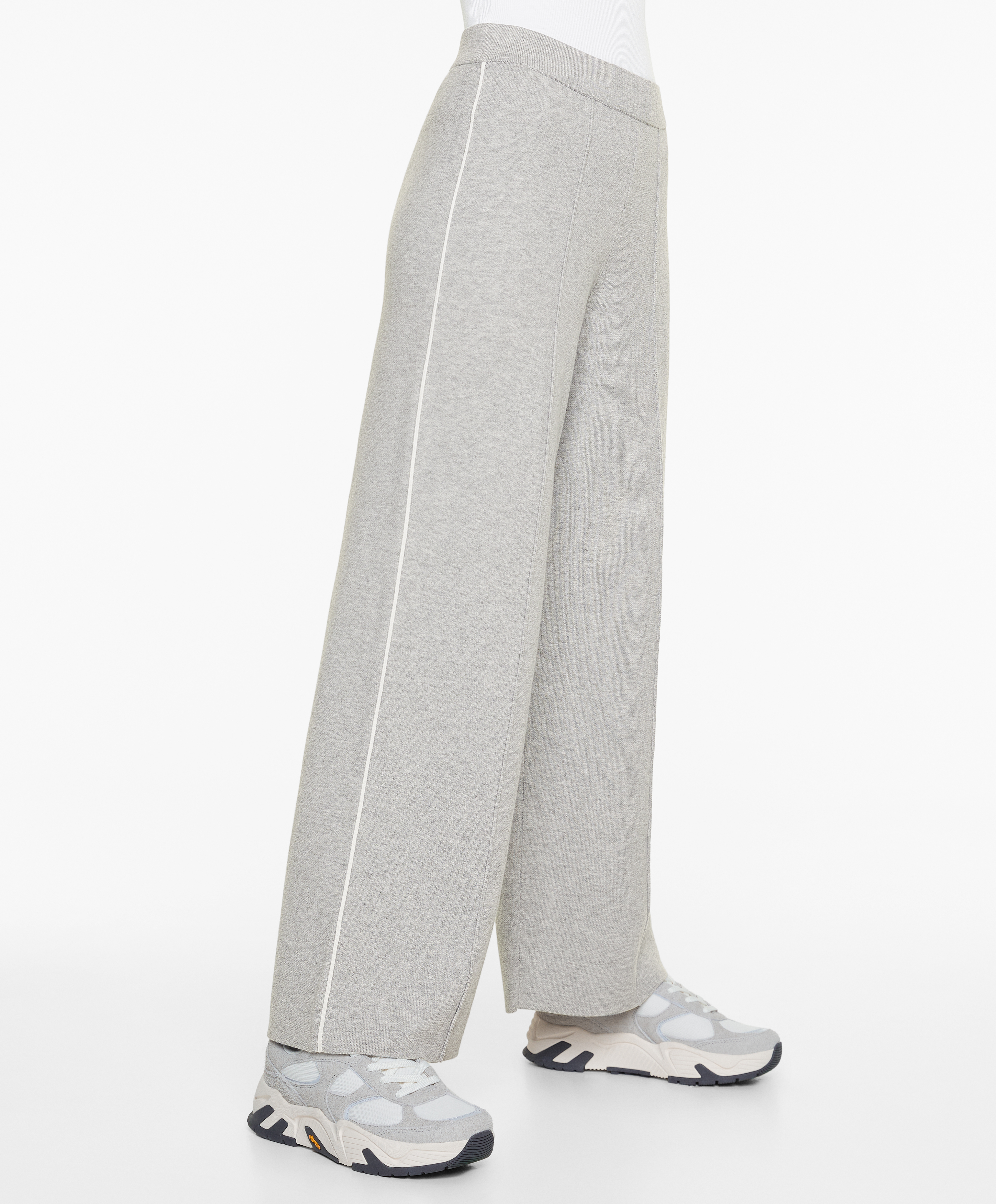 Straight-leg trousers with piping