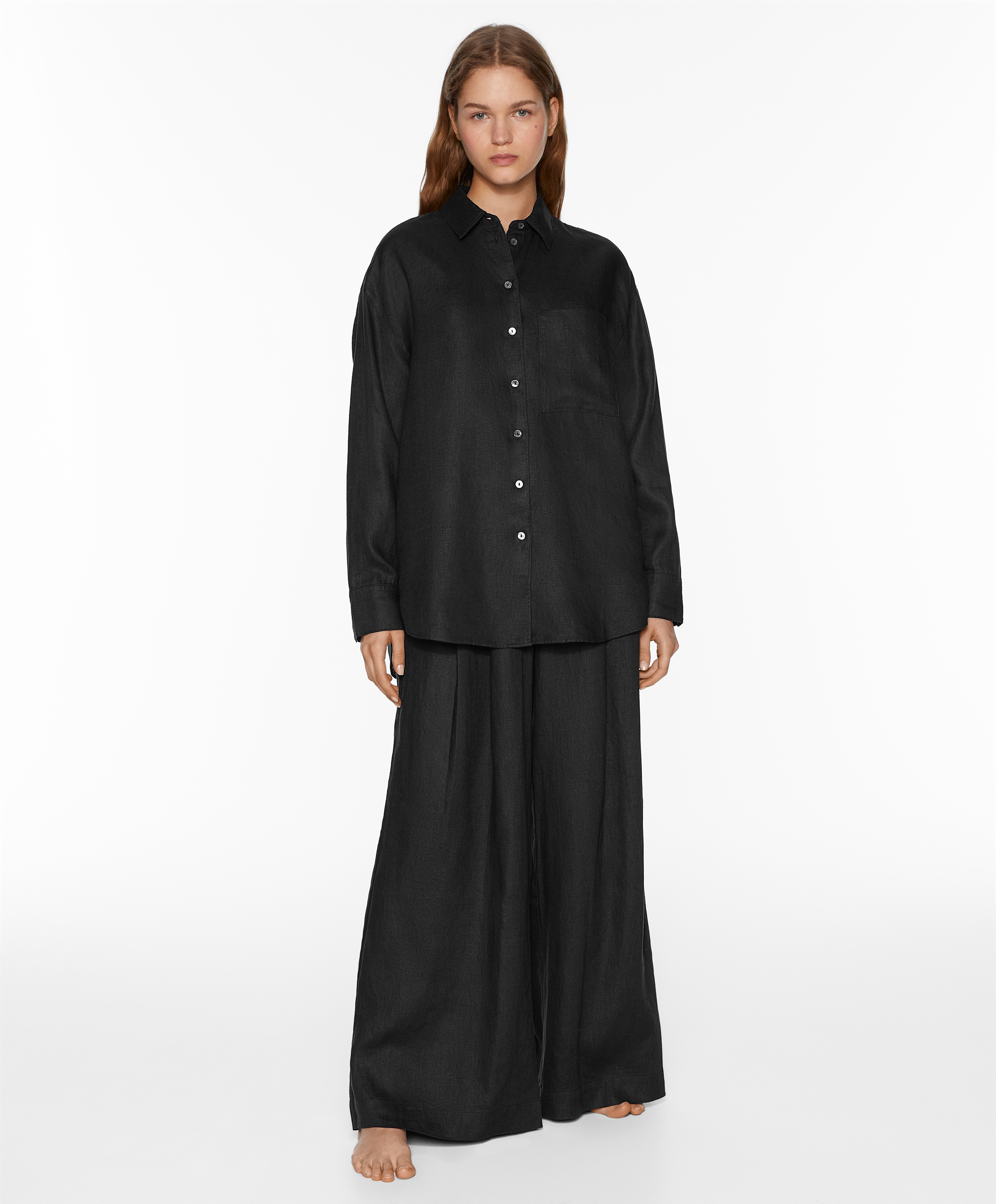 Tailored-fit 100% linen trousers