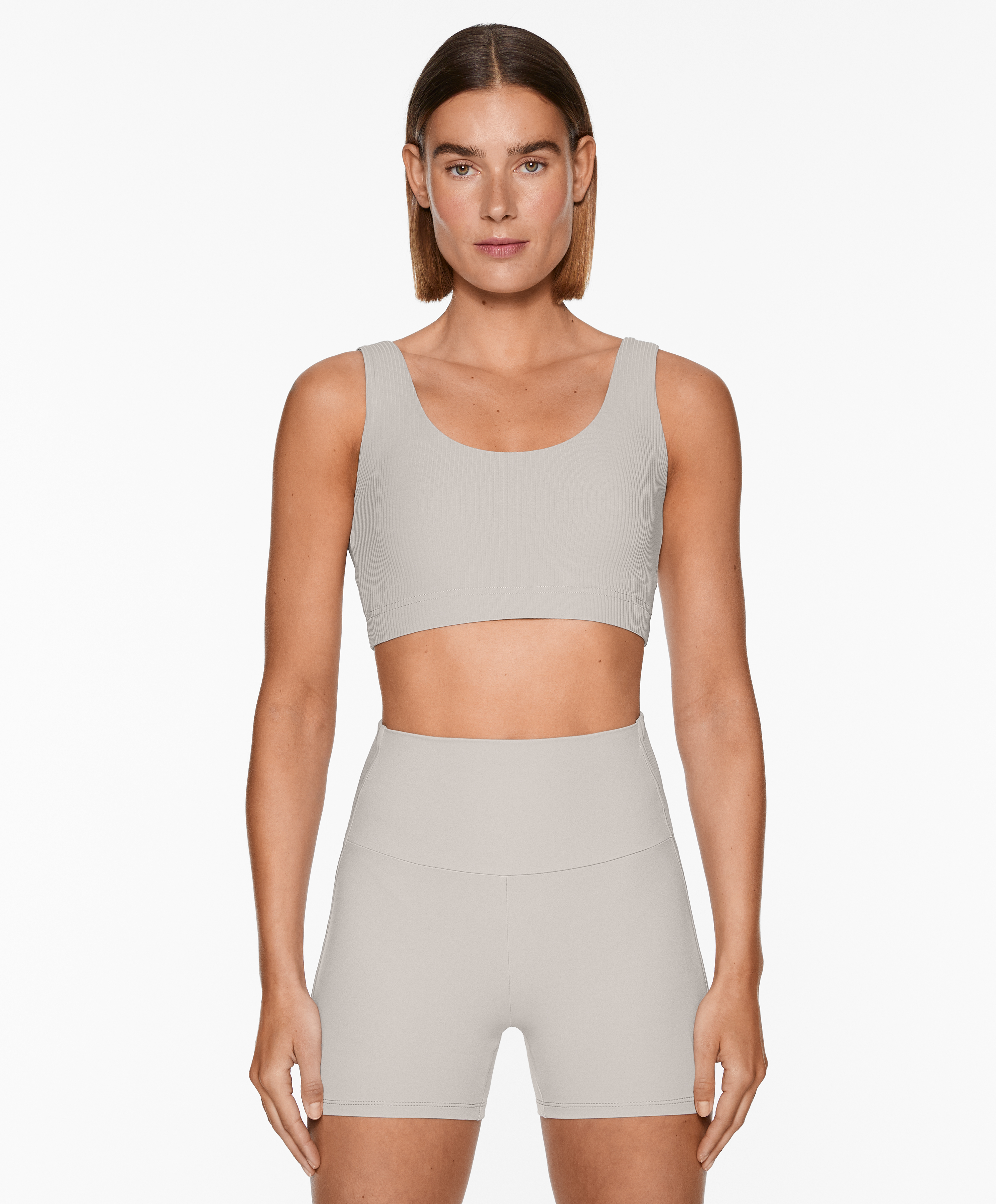 Medium-support comfortlux rib sports bra with cups