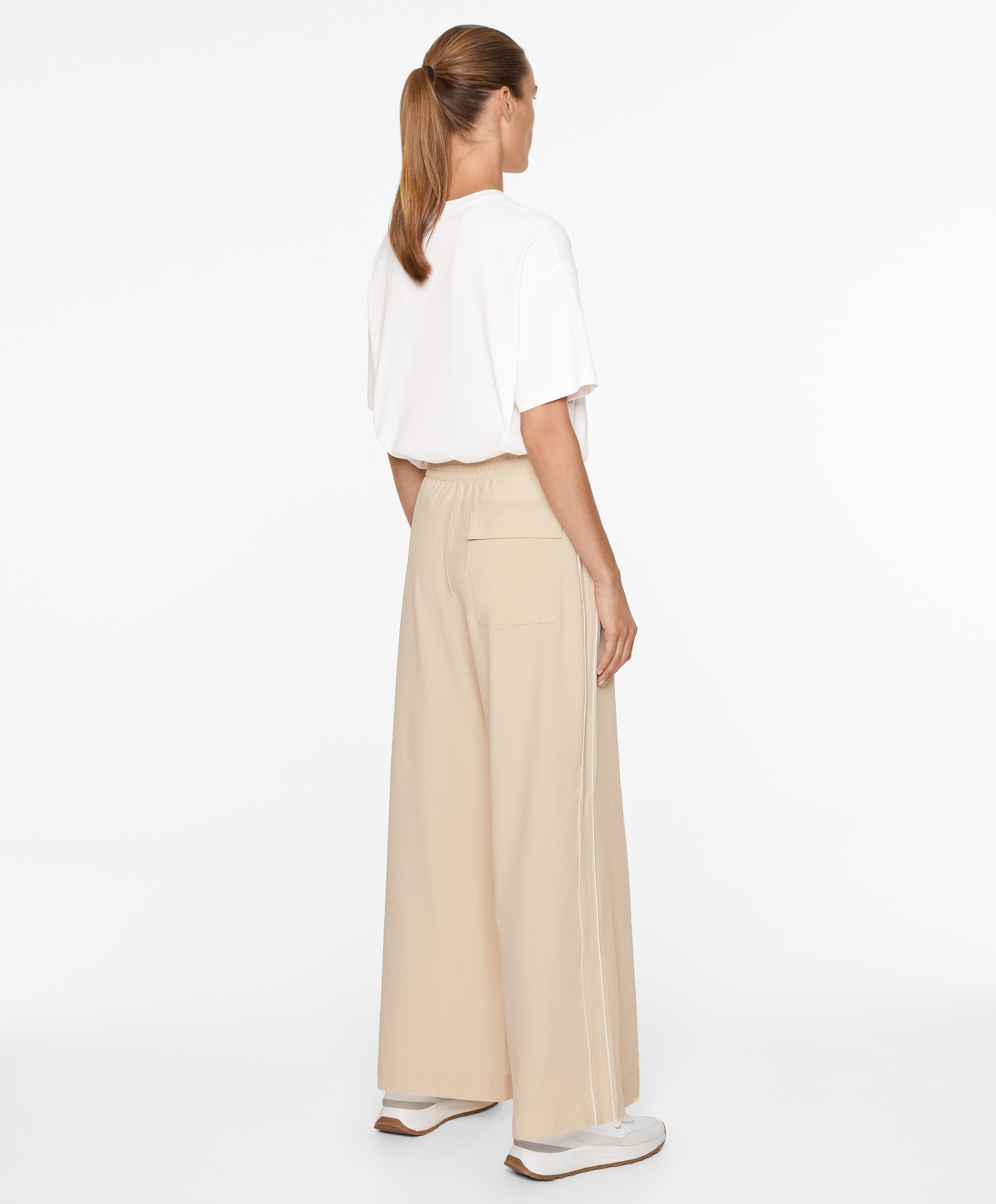 Water-repellent straight-leg trousers