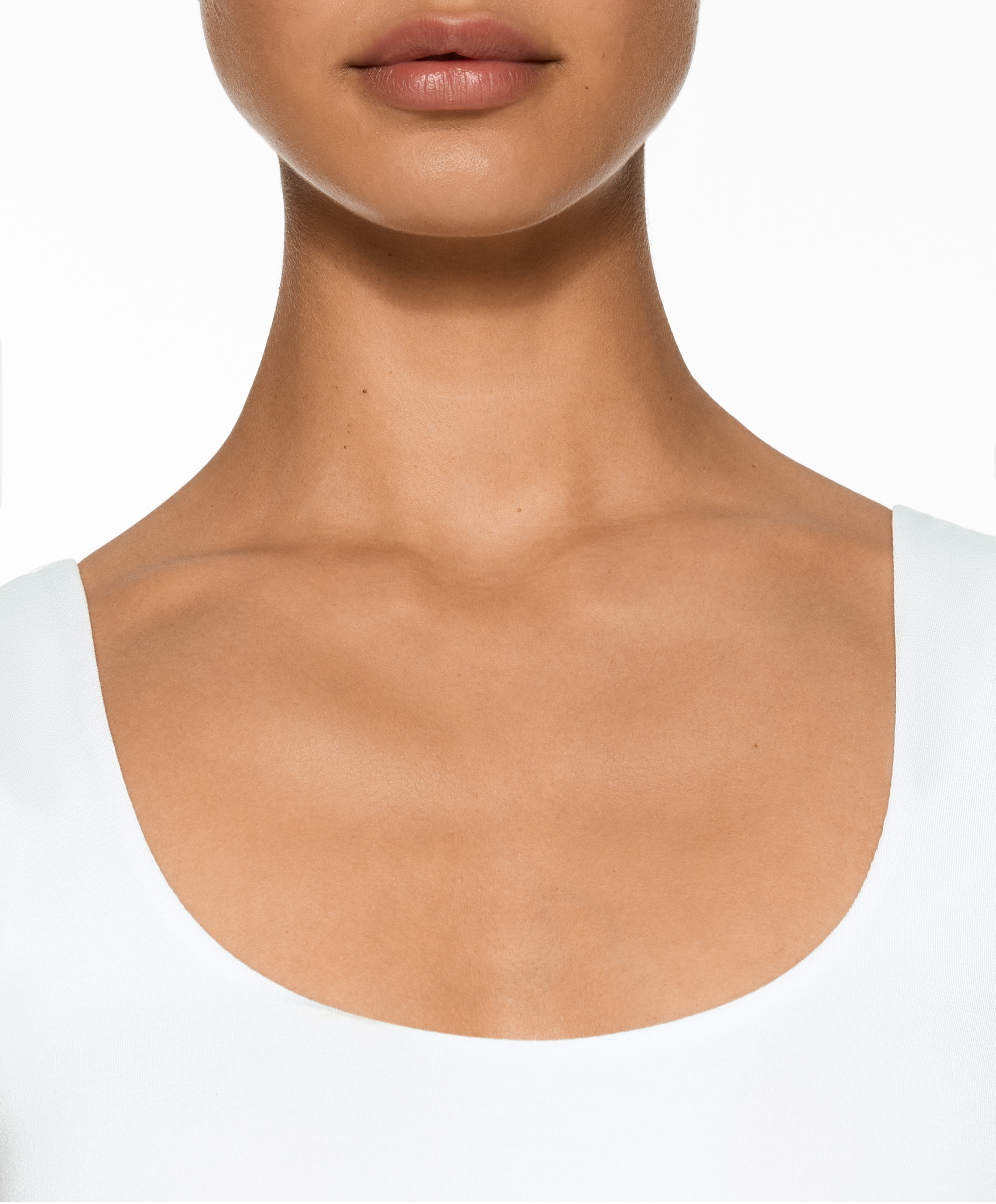 Short-sleeved bra top with modal