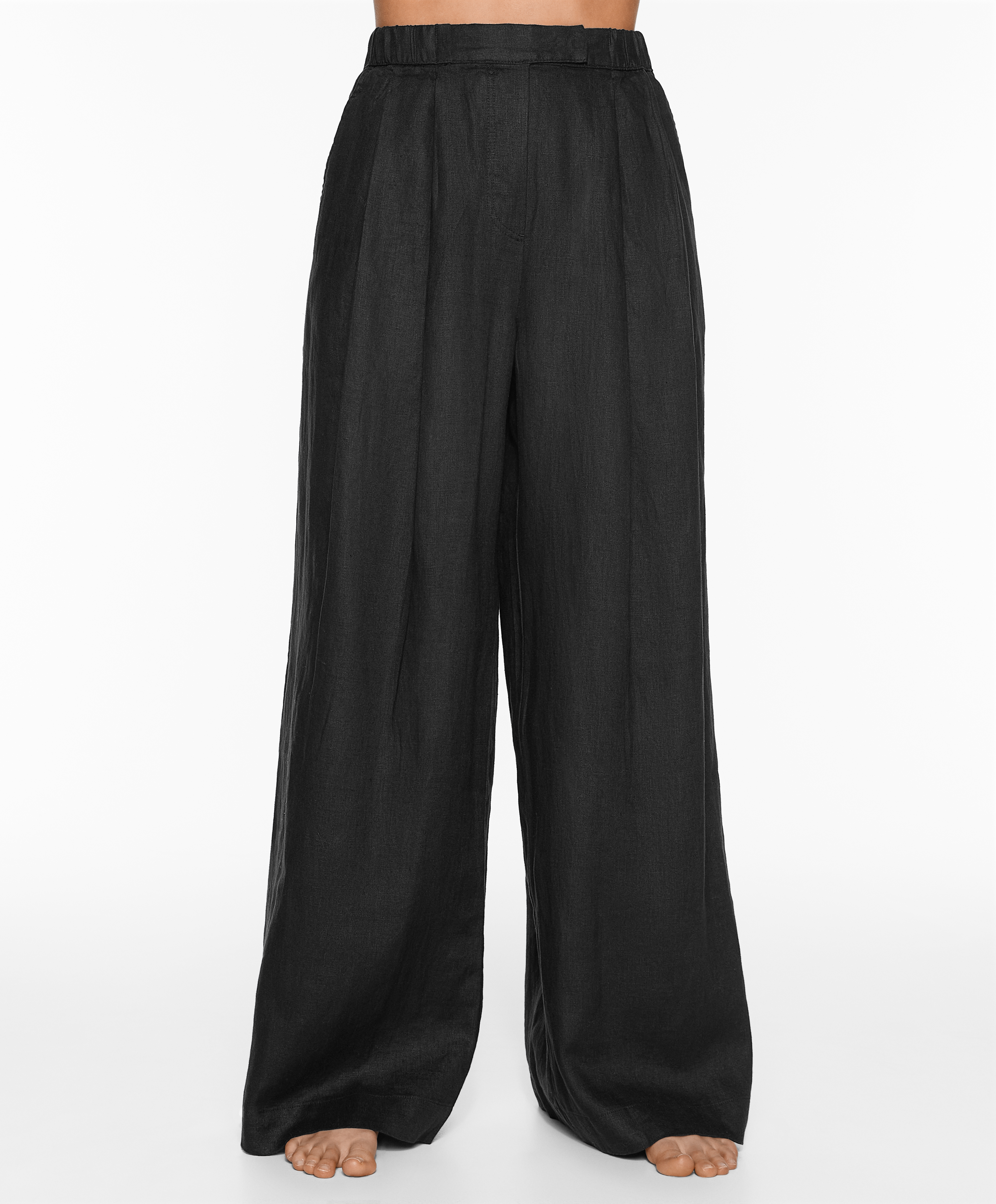 Tailored-fit 100% linen trousers