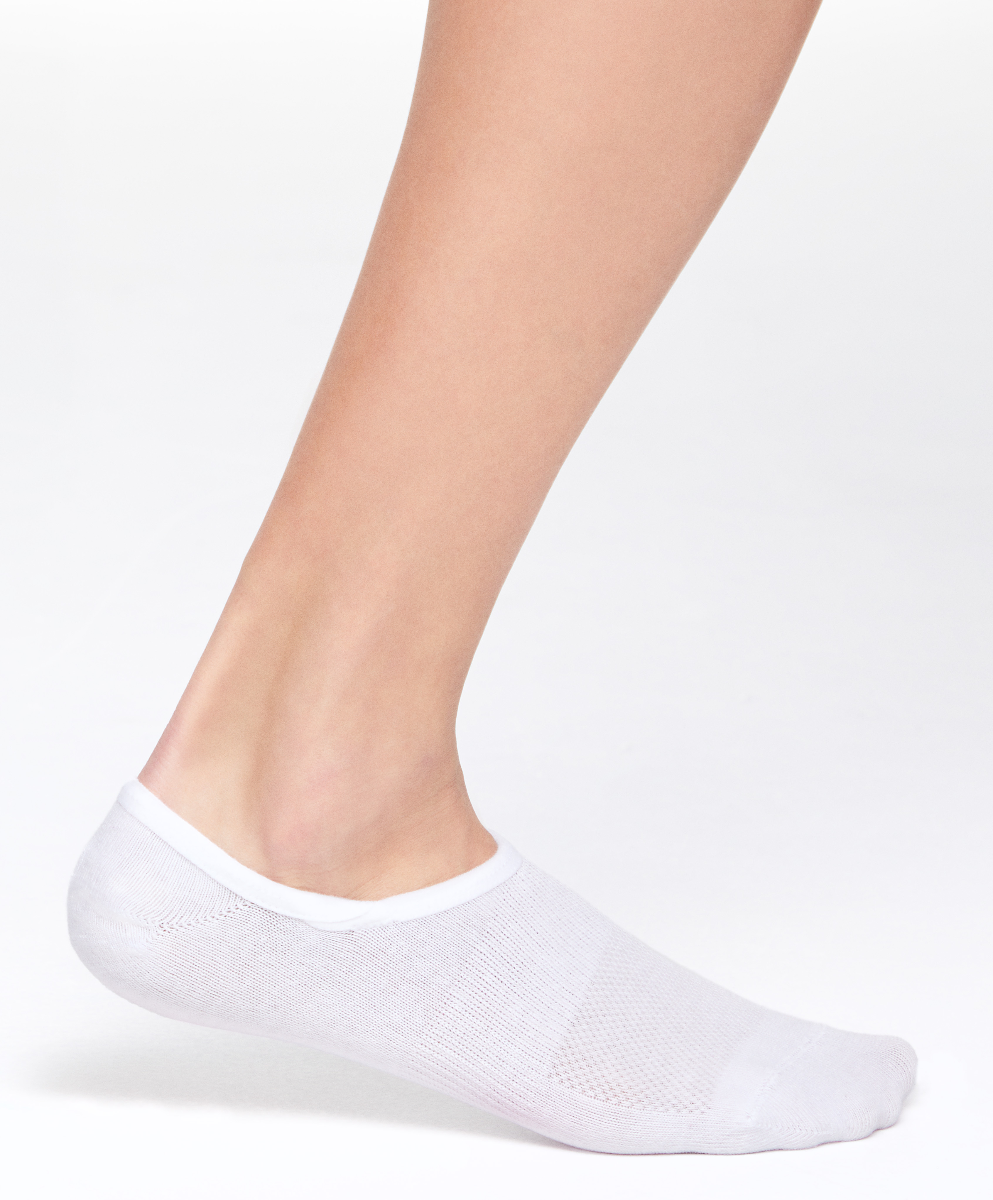 3 pairs of high-cut cotton blend invisible sports socks
