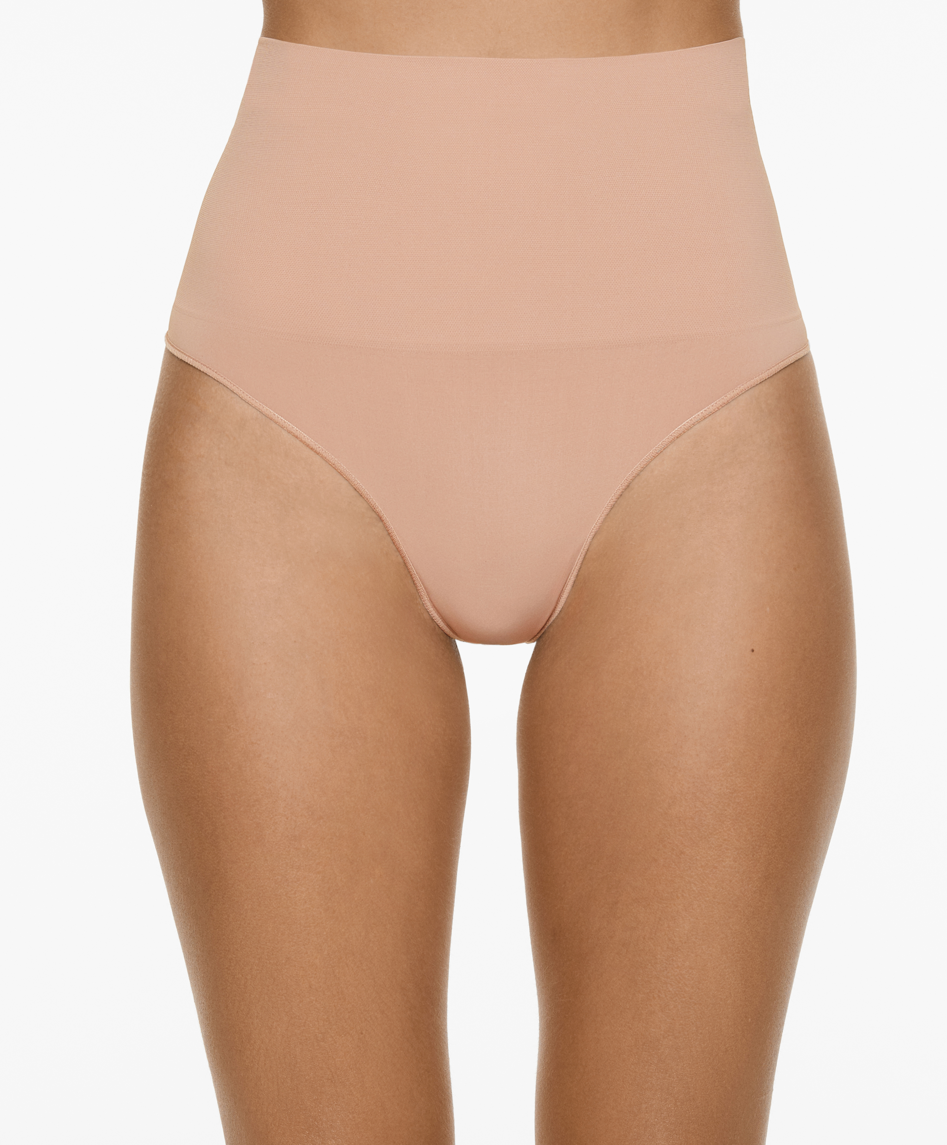 2 seamless medium-support soft-touch thongs