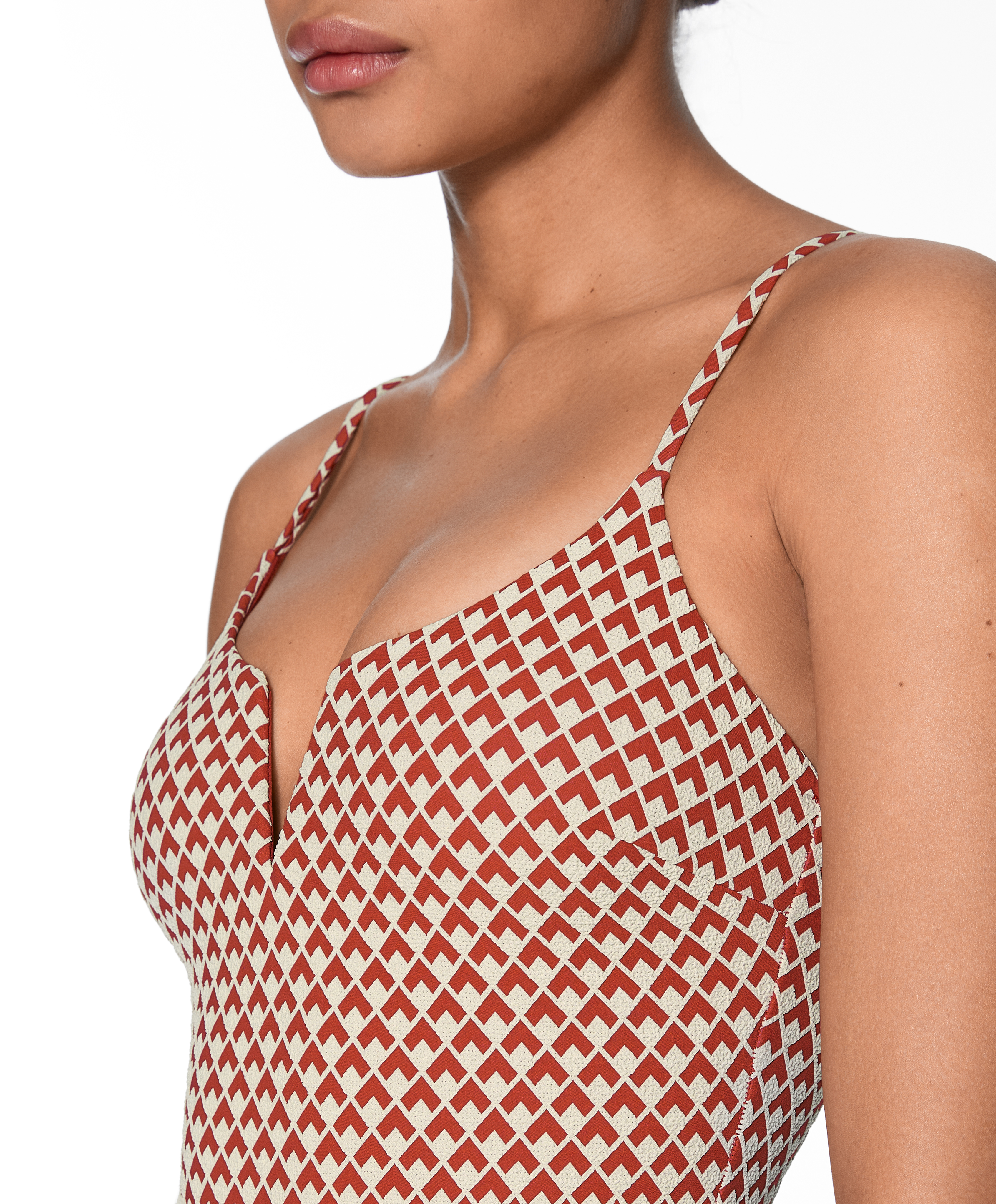Geometric jacquard V-notch neckline swimsuit