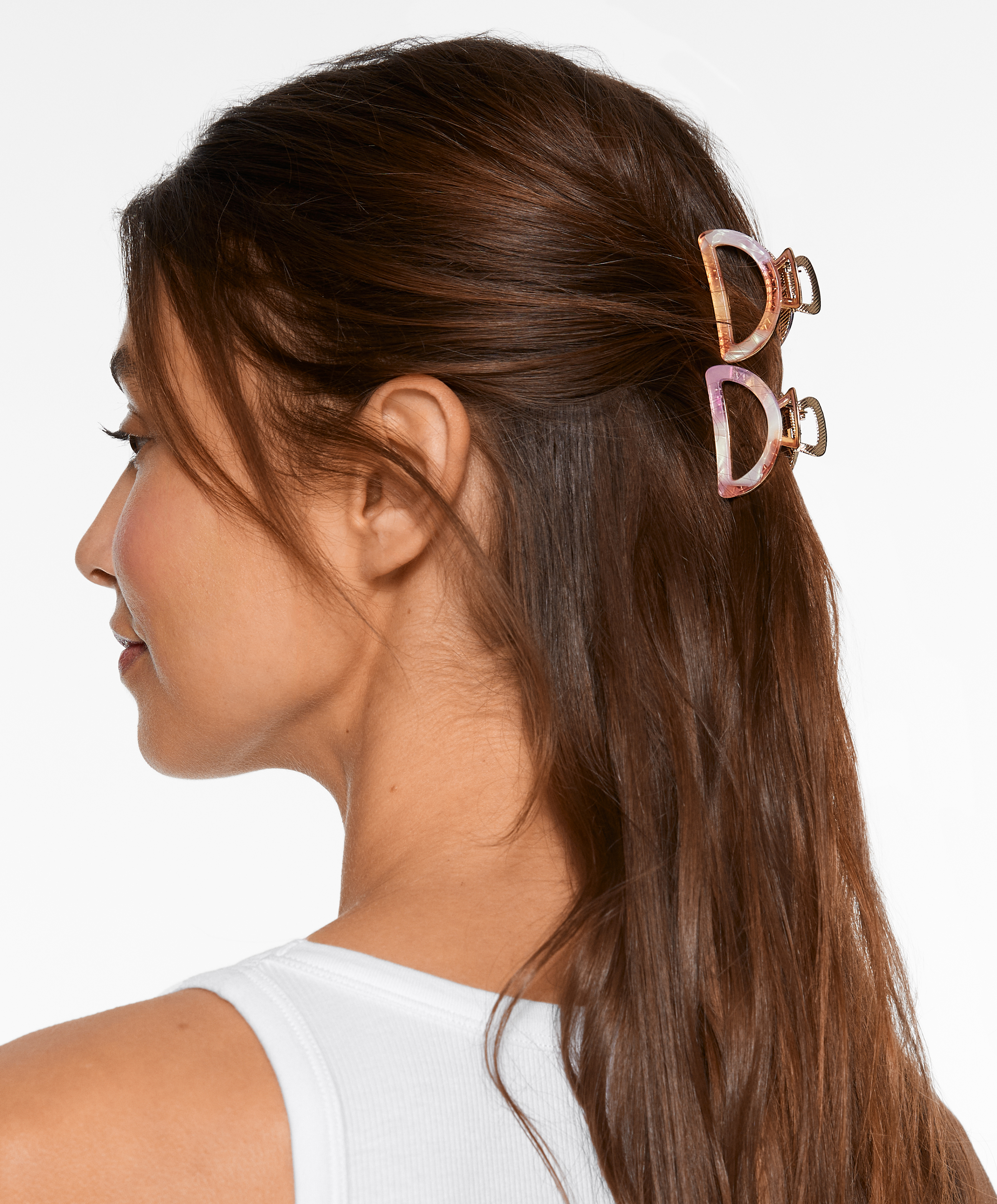 2 metallic mini hair clips