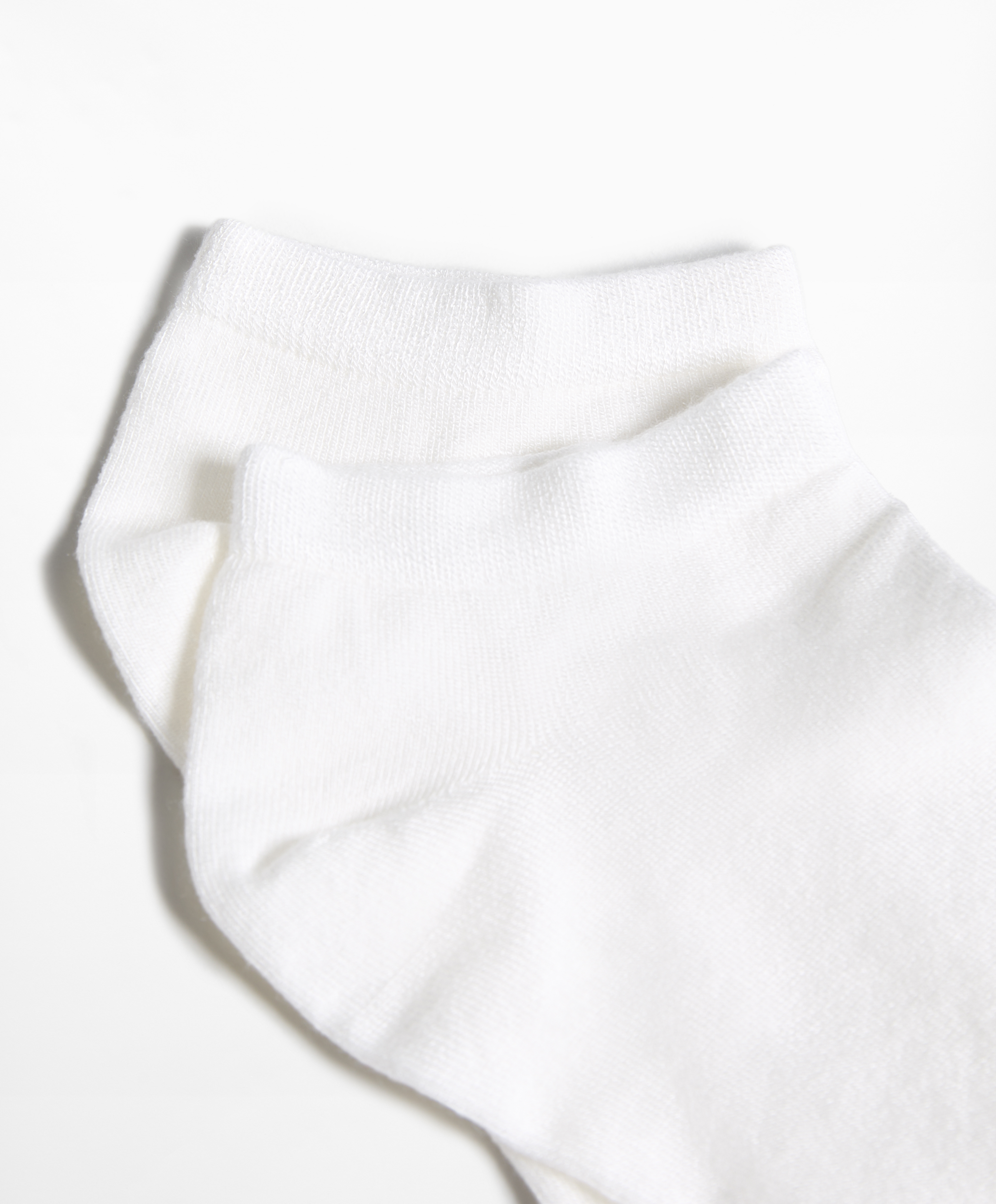 2 pairs of modal blend trainer socks