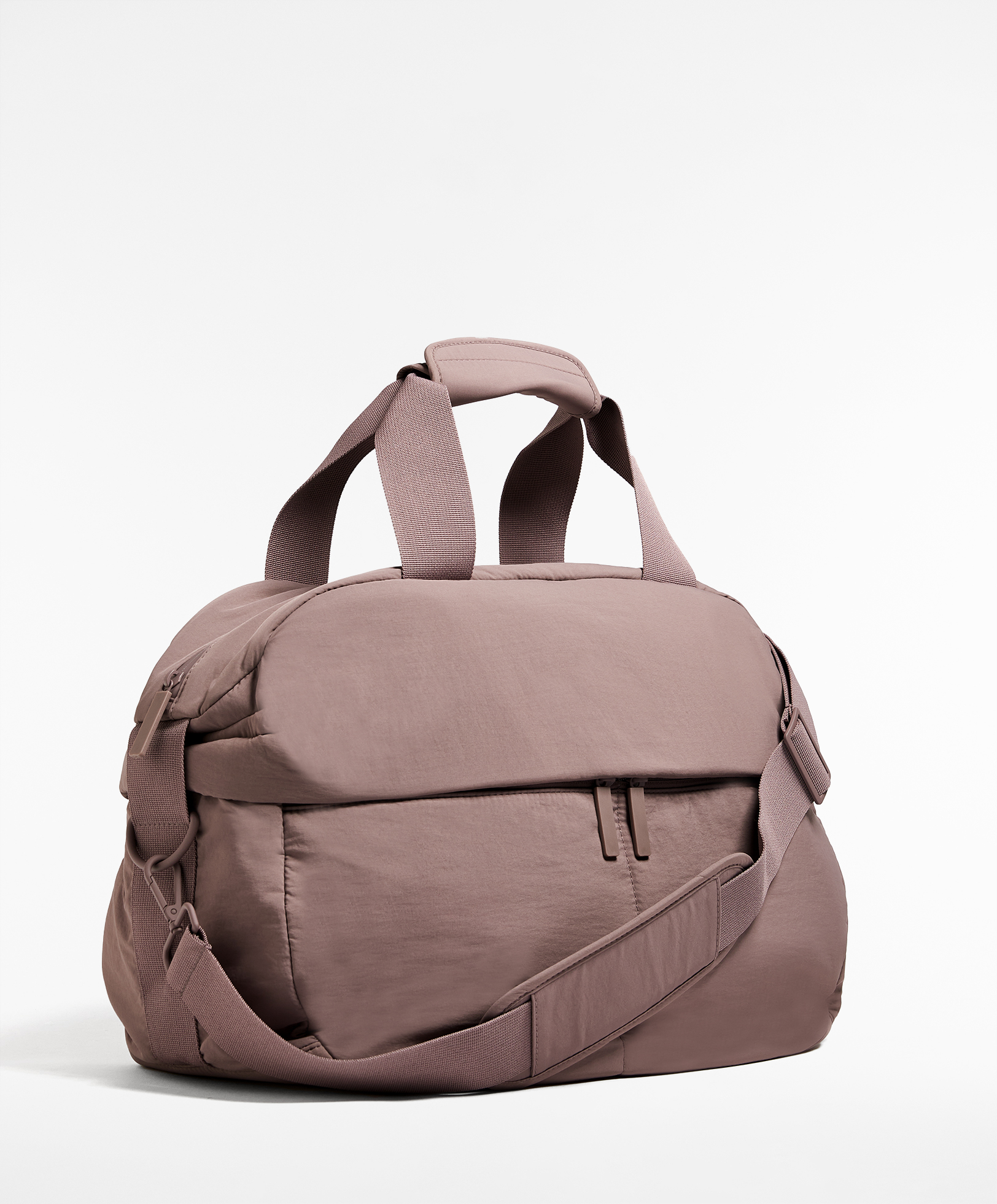 Gym bag with flap pocket