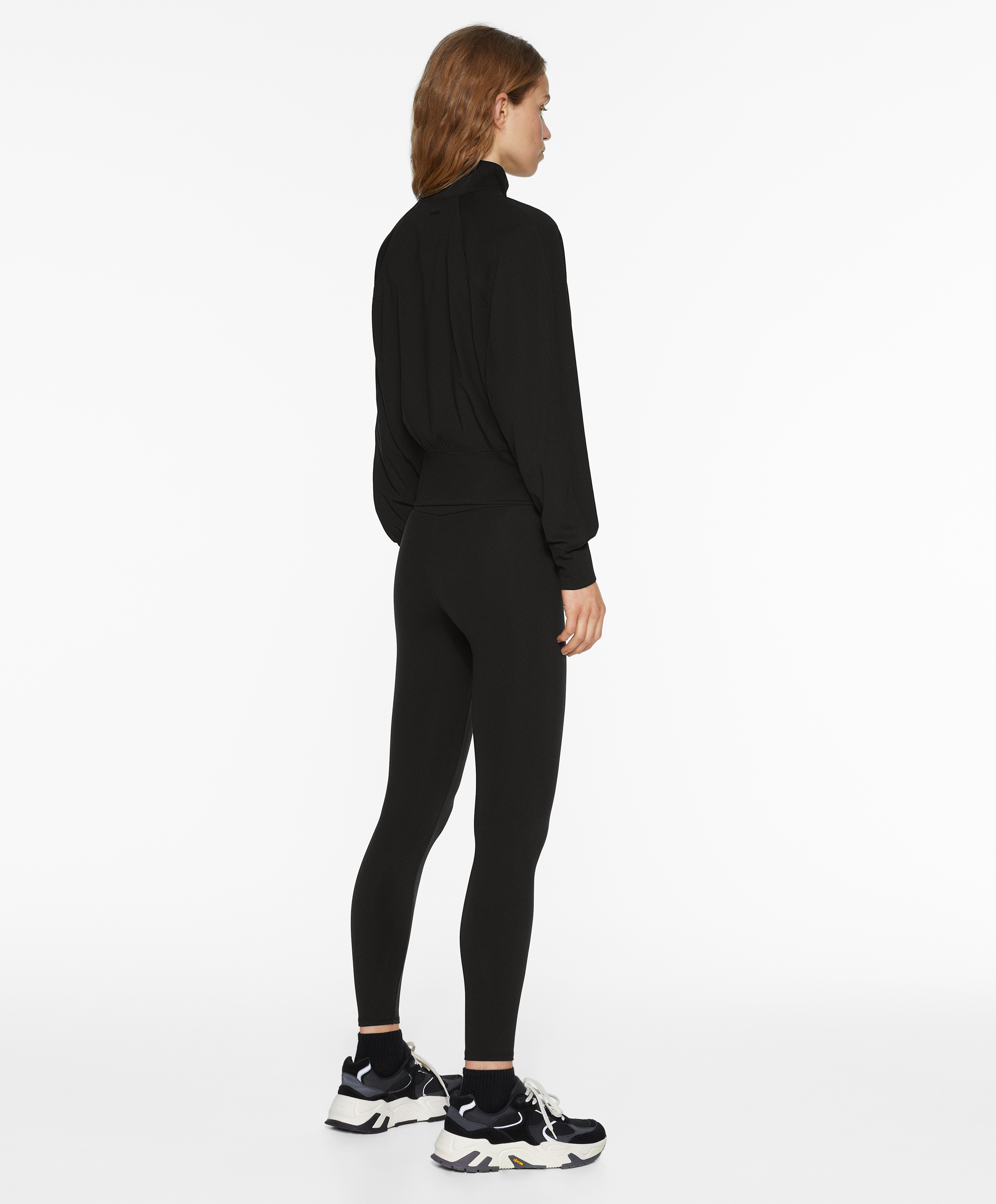 Sweatshirt with half-length zip