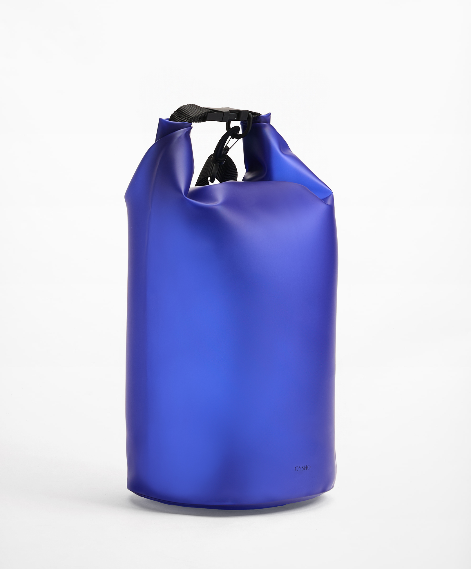 9.5L water-resistant bag