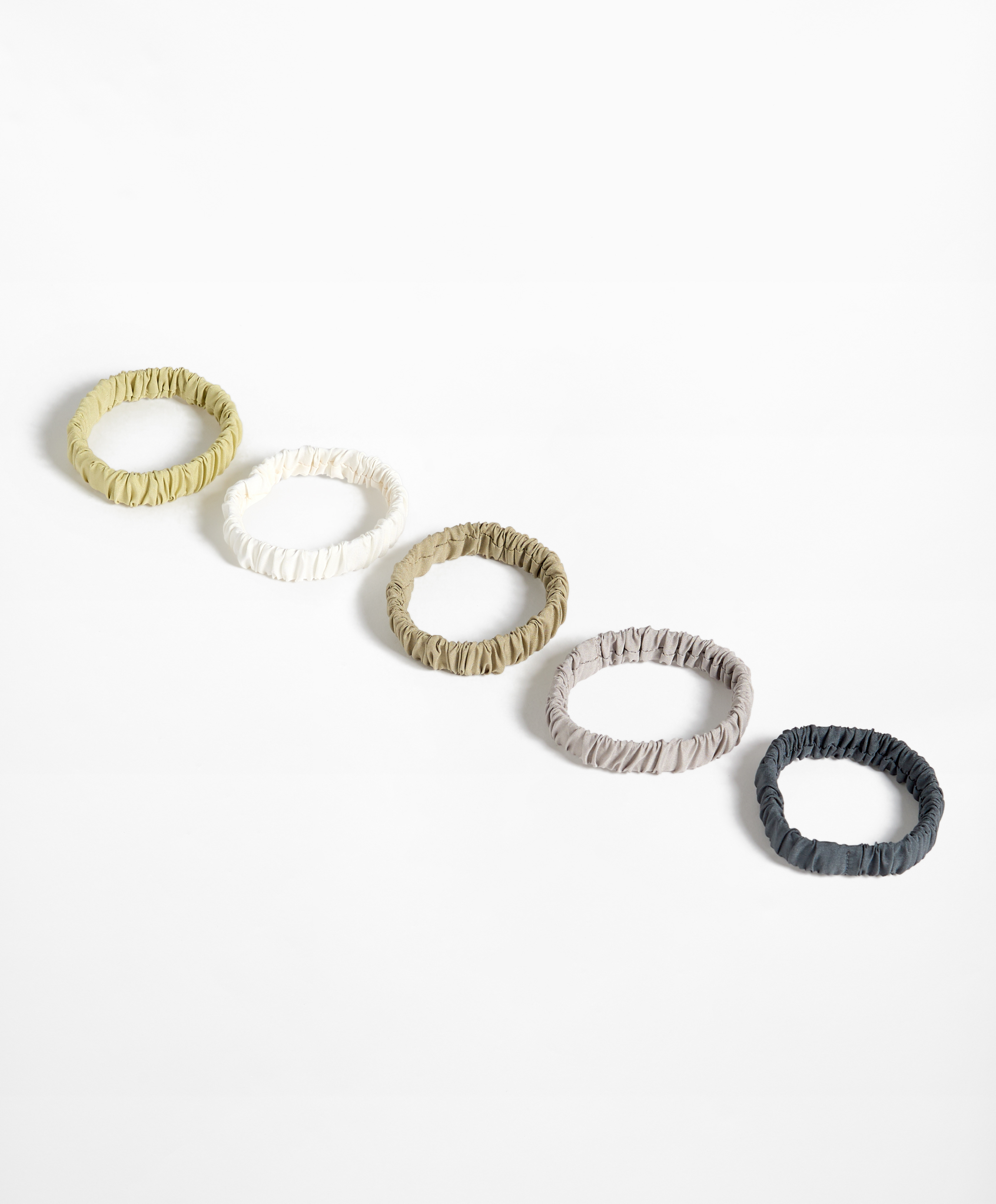 5 hair ties