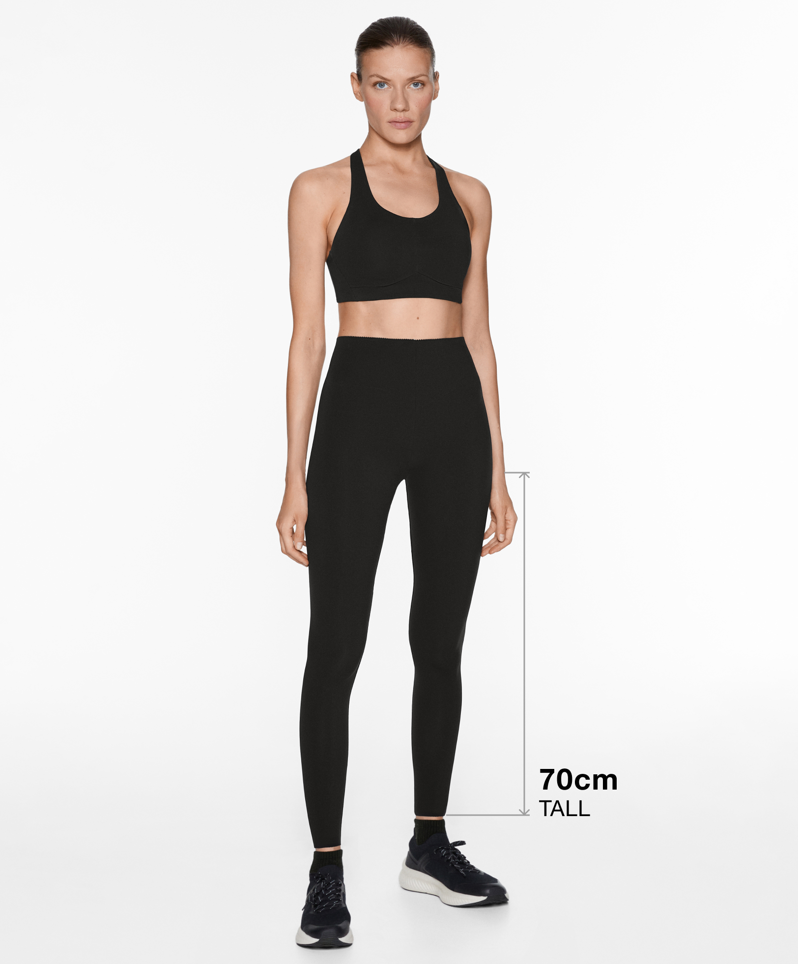 Compressive raise up ankle-length leggings