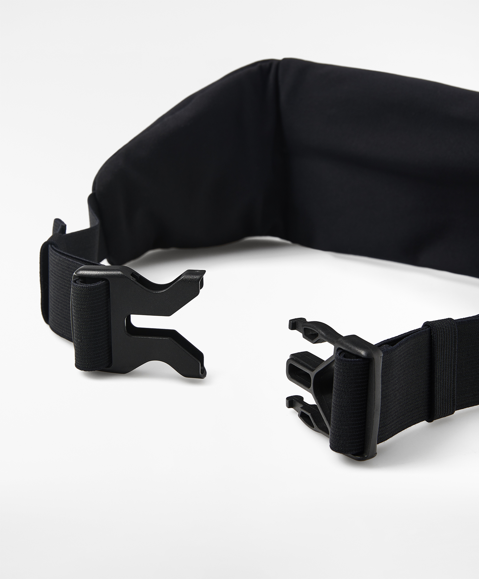 Water-repellent, adjustable running belt bag