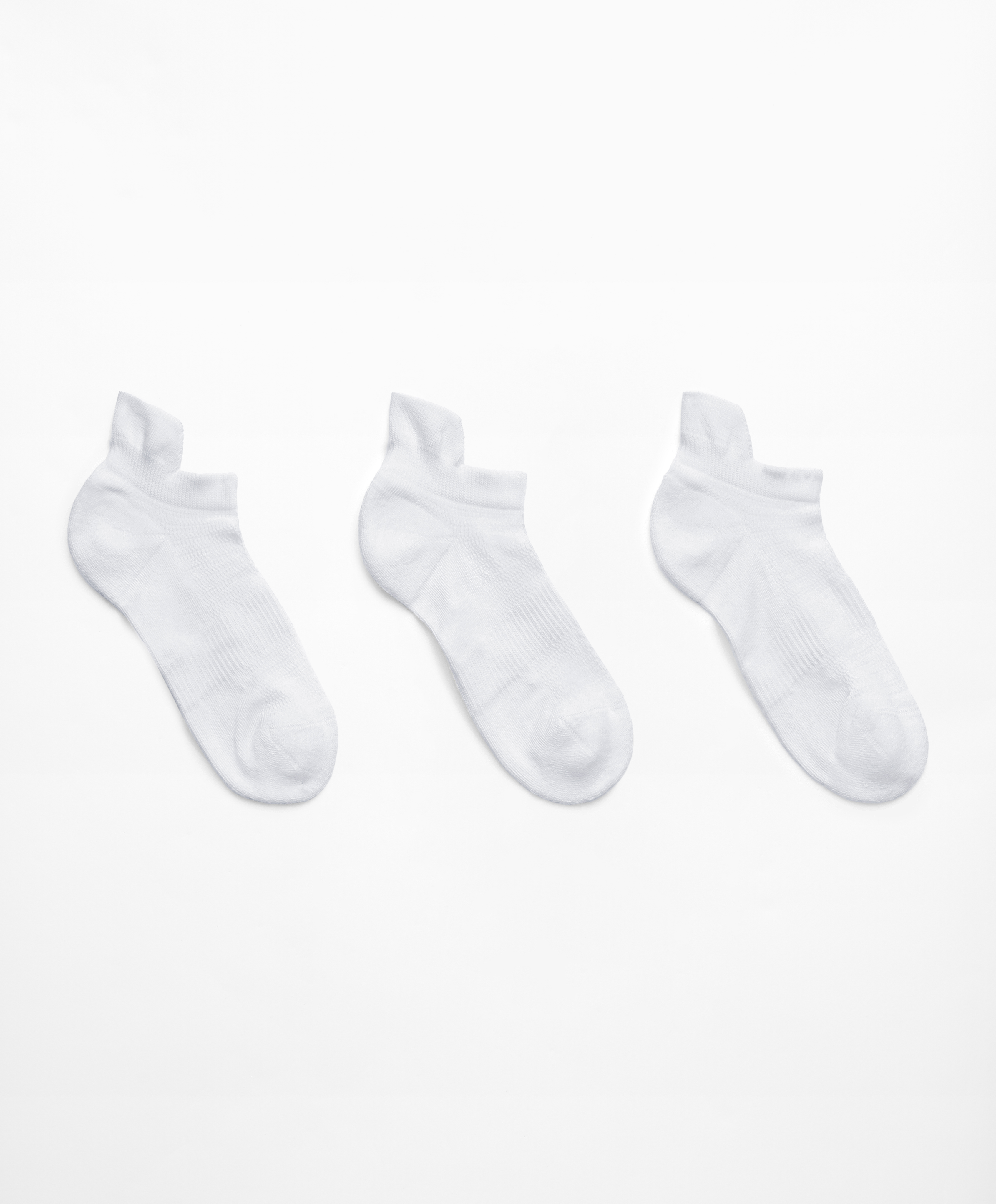 3 pairs of tab cotton blend sports sneaker socks