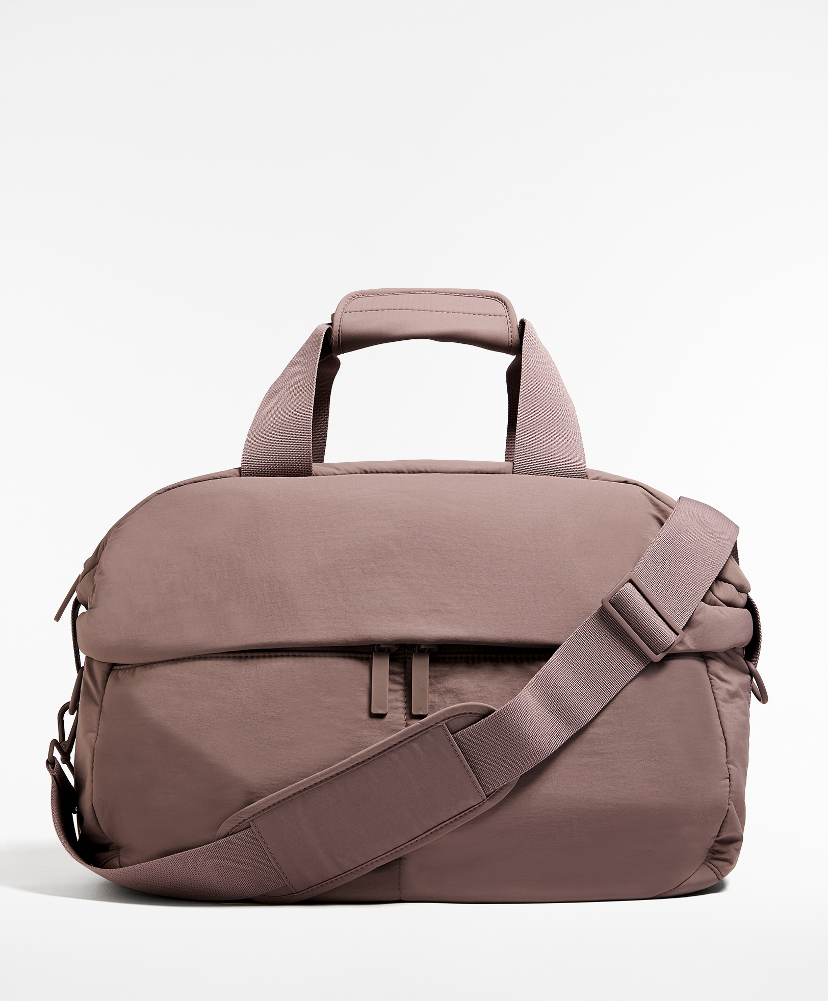 Gym bag with flap pocket