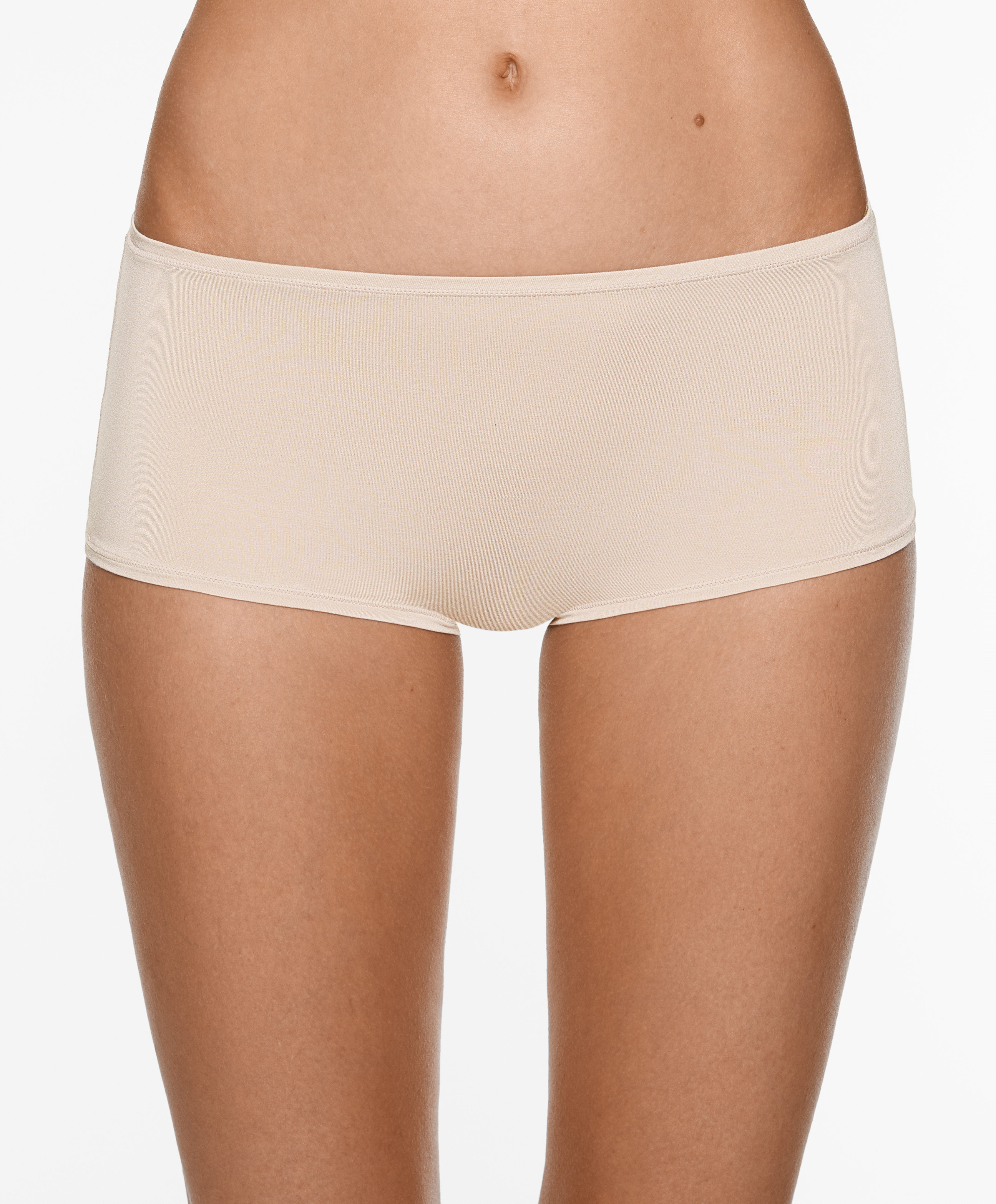 2 boyshort briefs in a modal blend and 16% silk