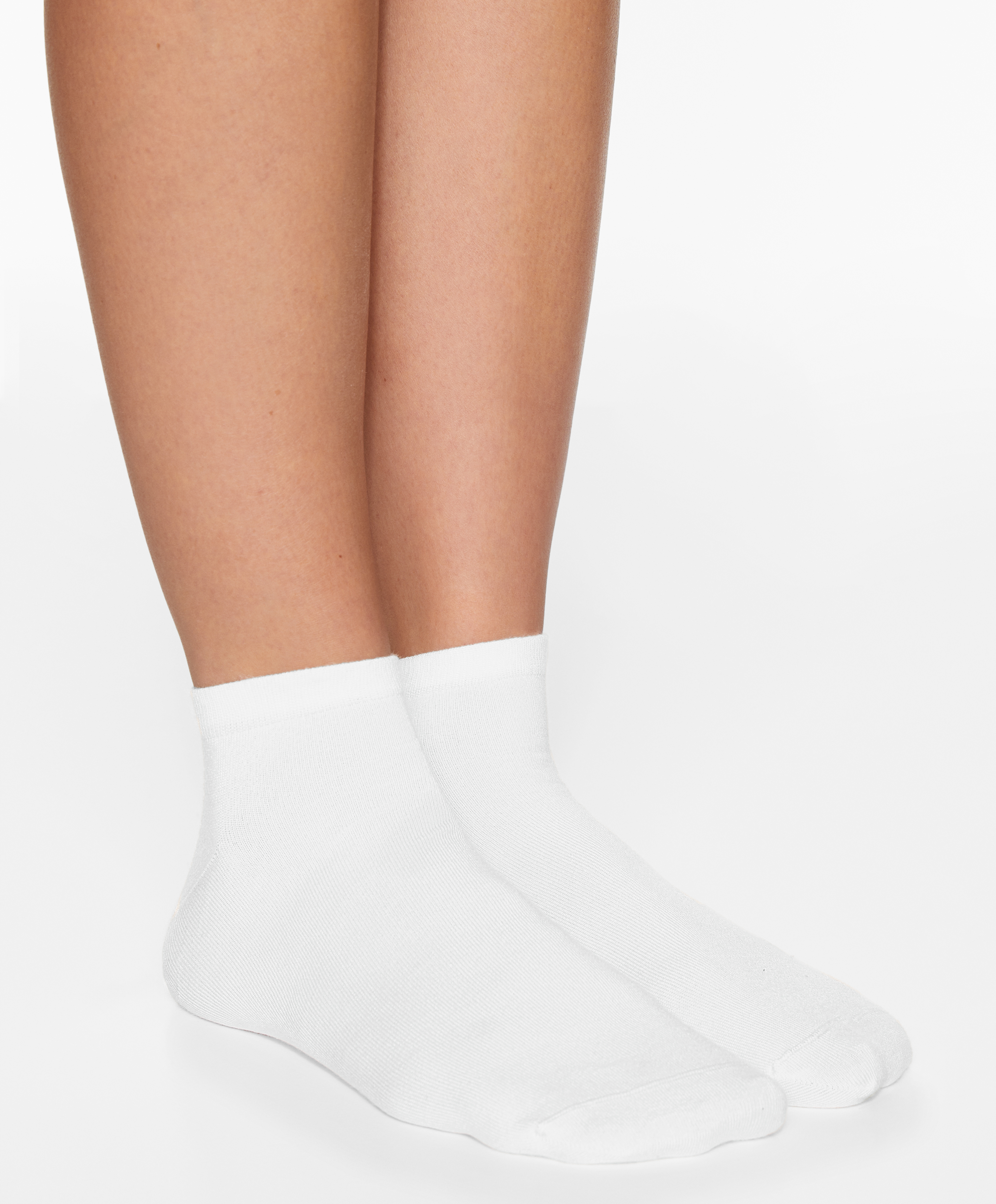 2 pairs of modal blend trainer socks