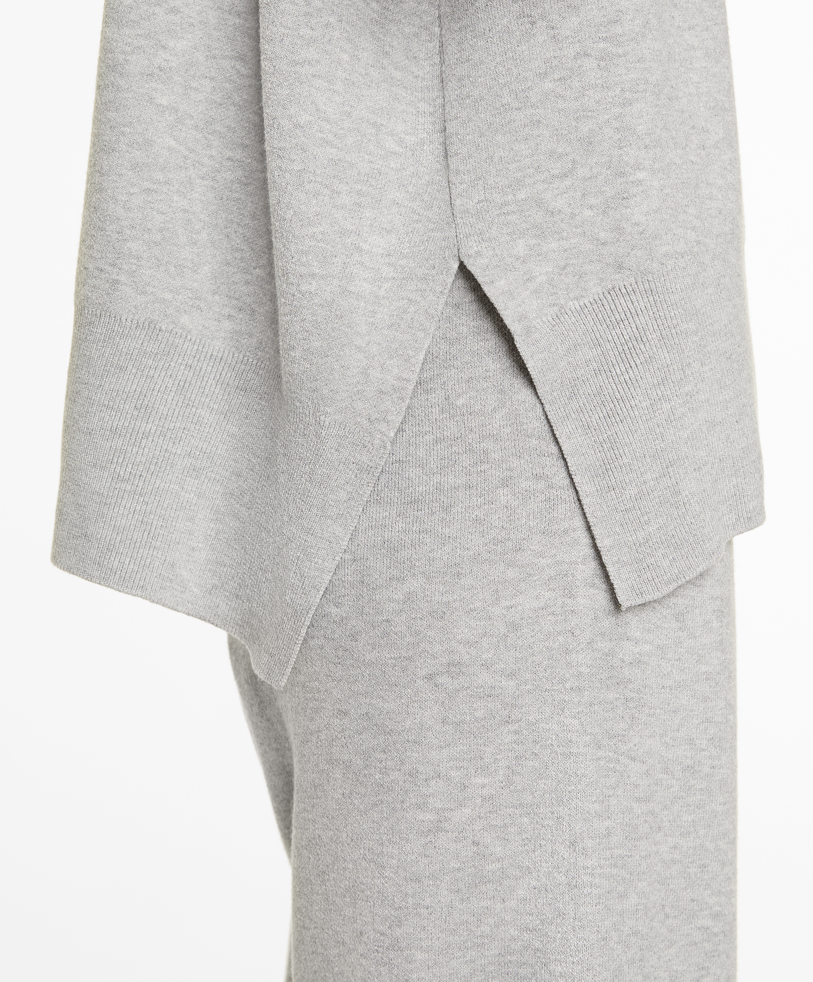 Zipped knit hooded jacket