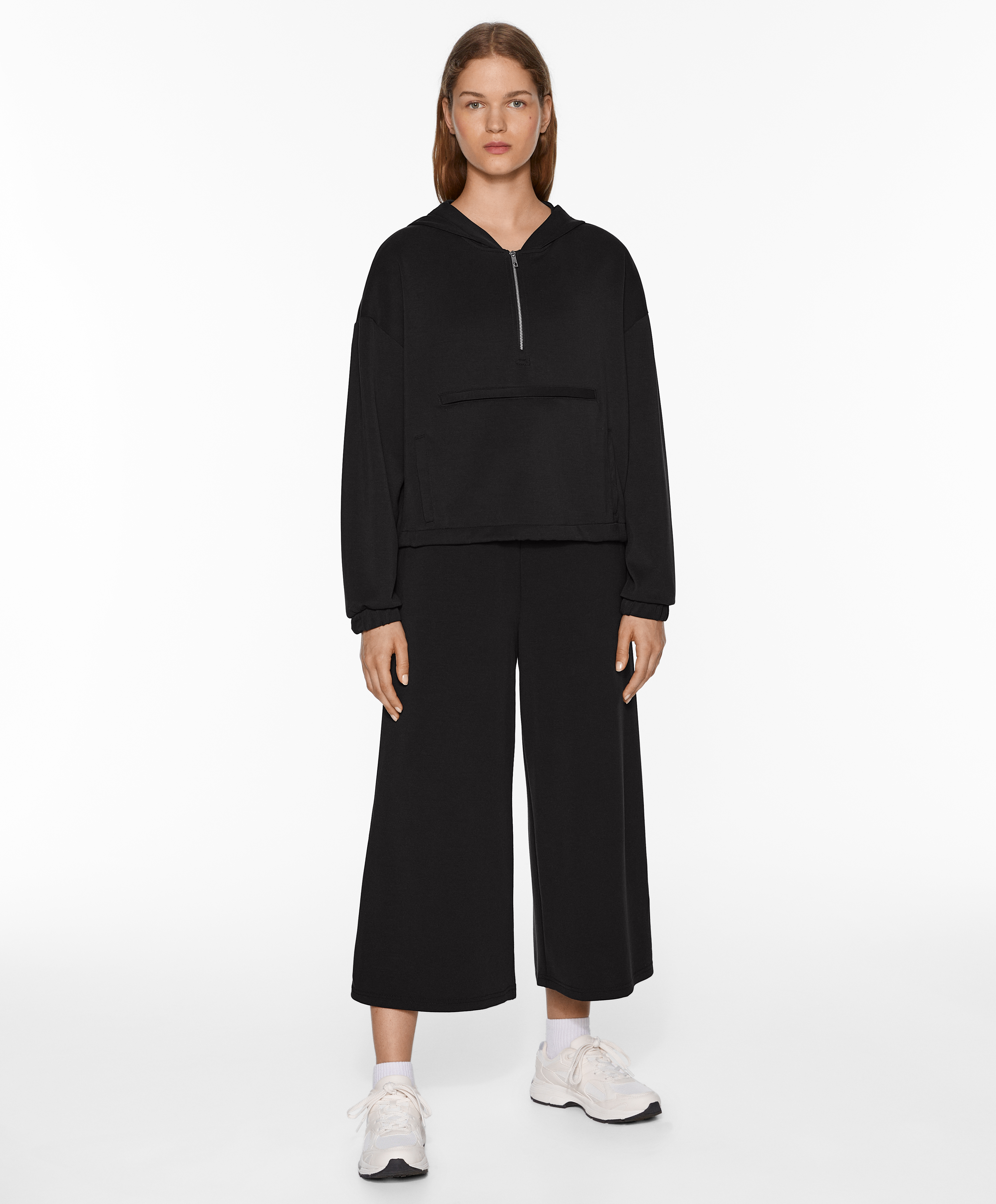 Pocket sweatshirt with modal