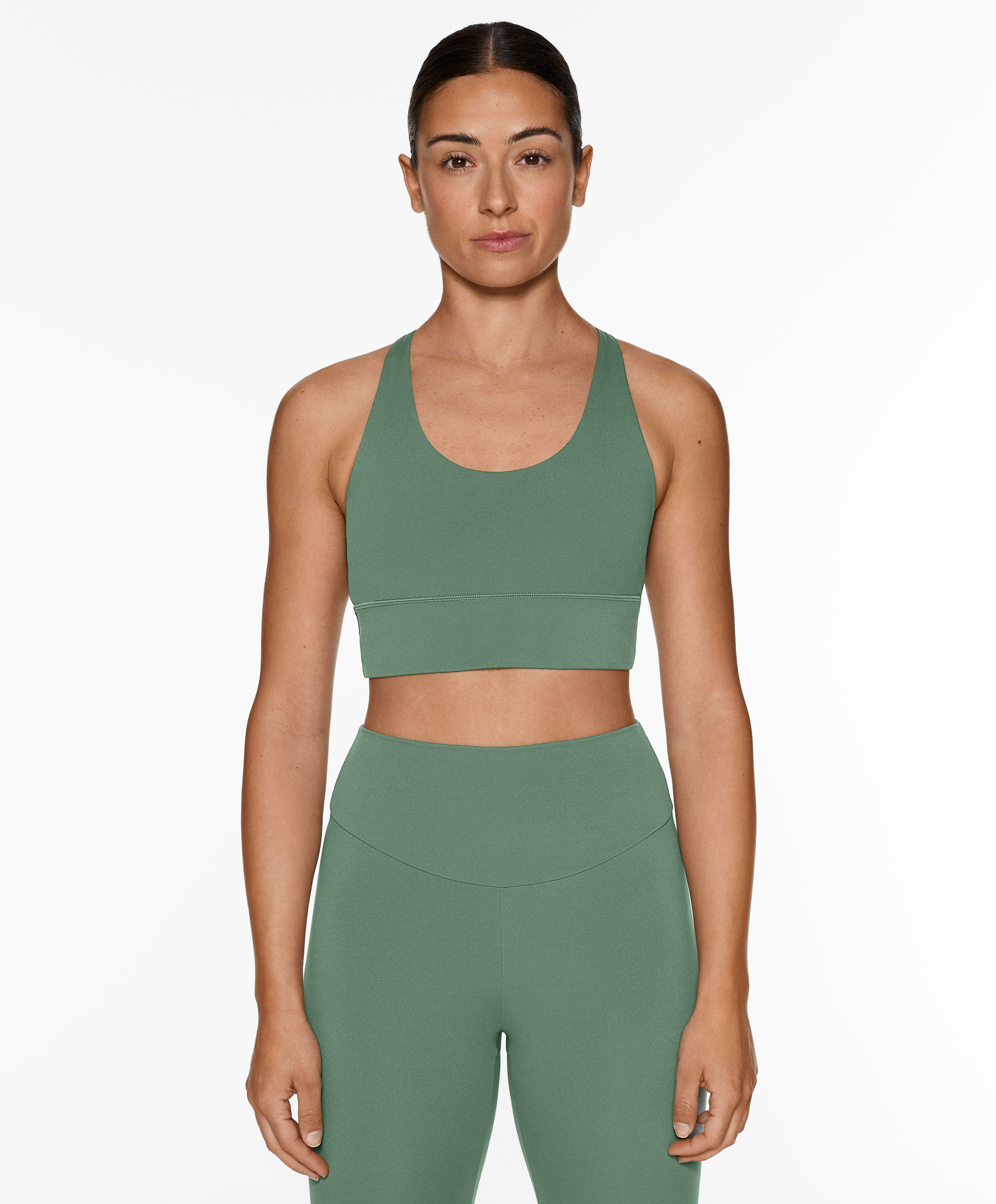 Medium-support comfortlux sports bra with cups