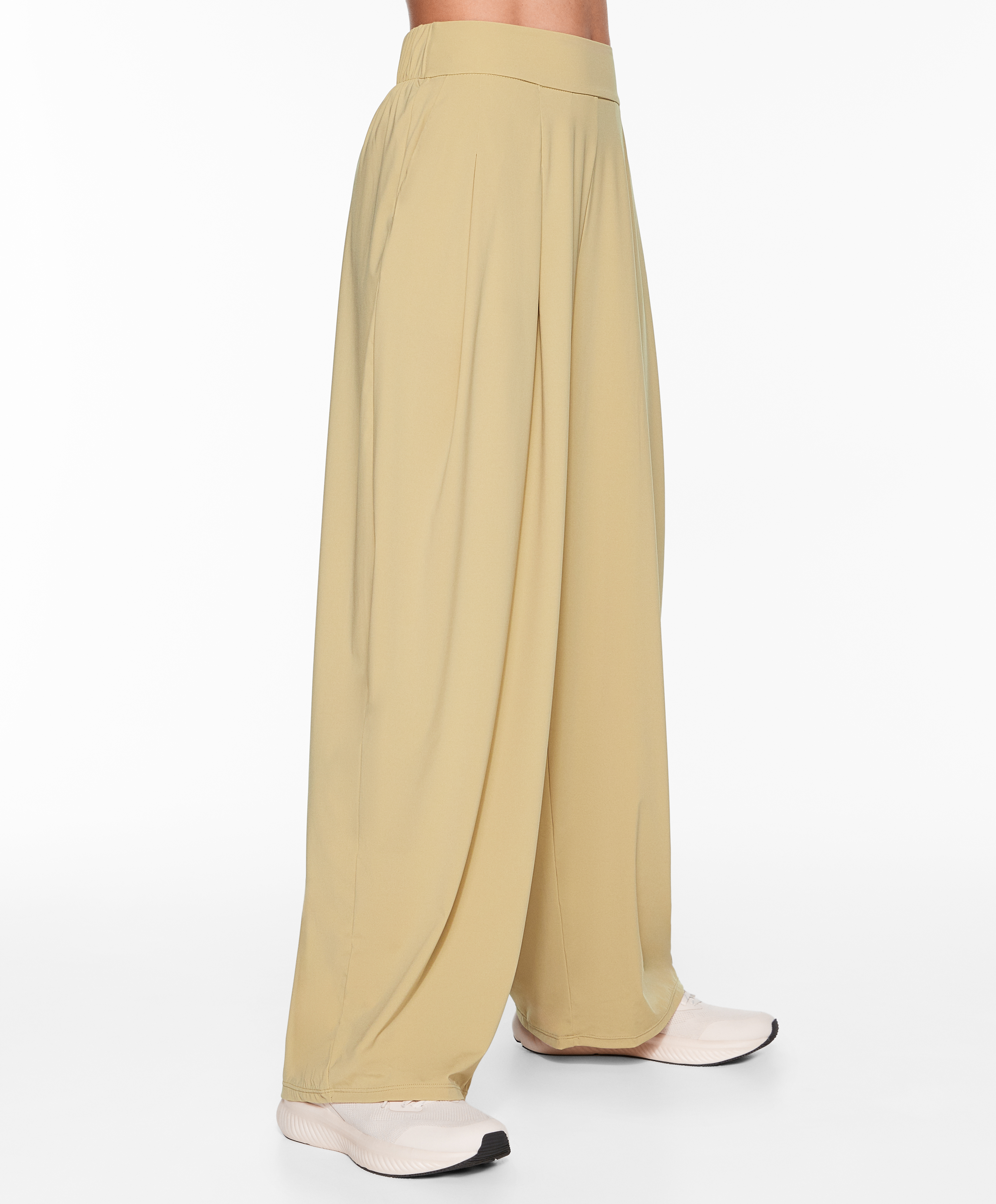 Light touch oversize balloon trousers