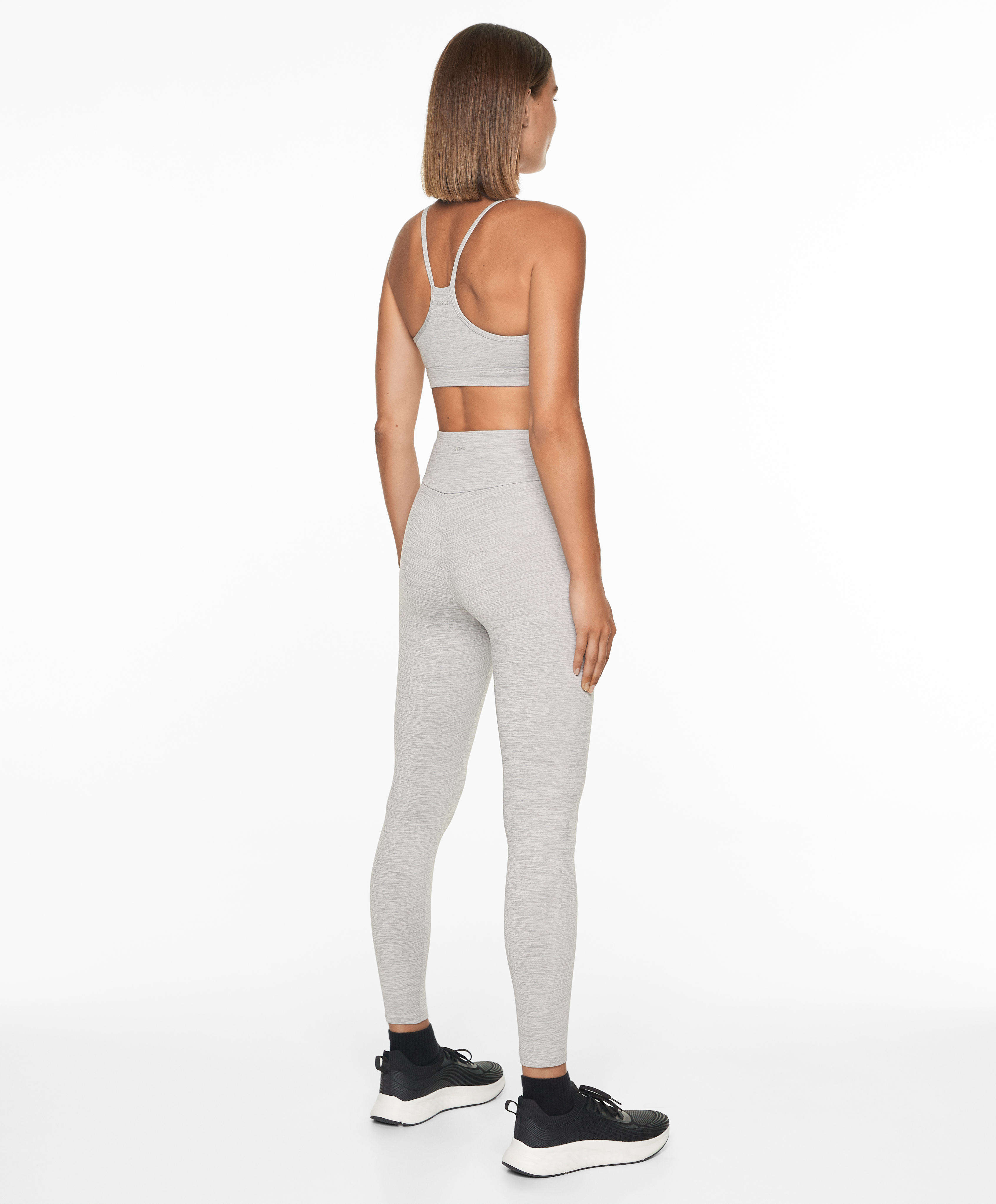 Low-support Comfortlux sports bra with cups