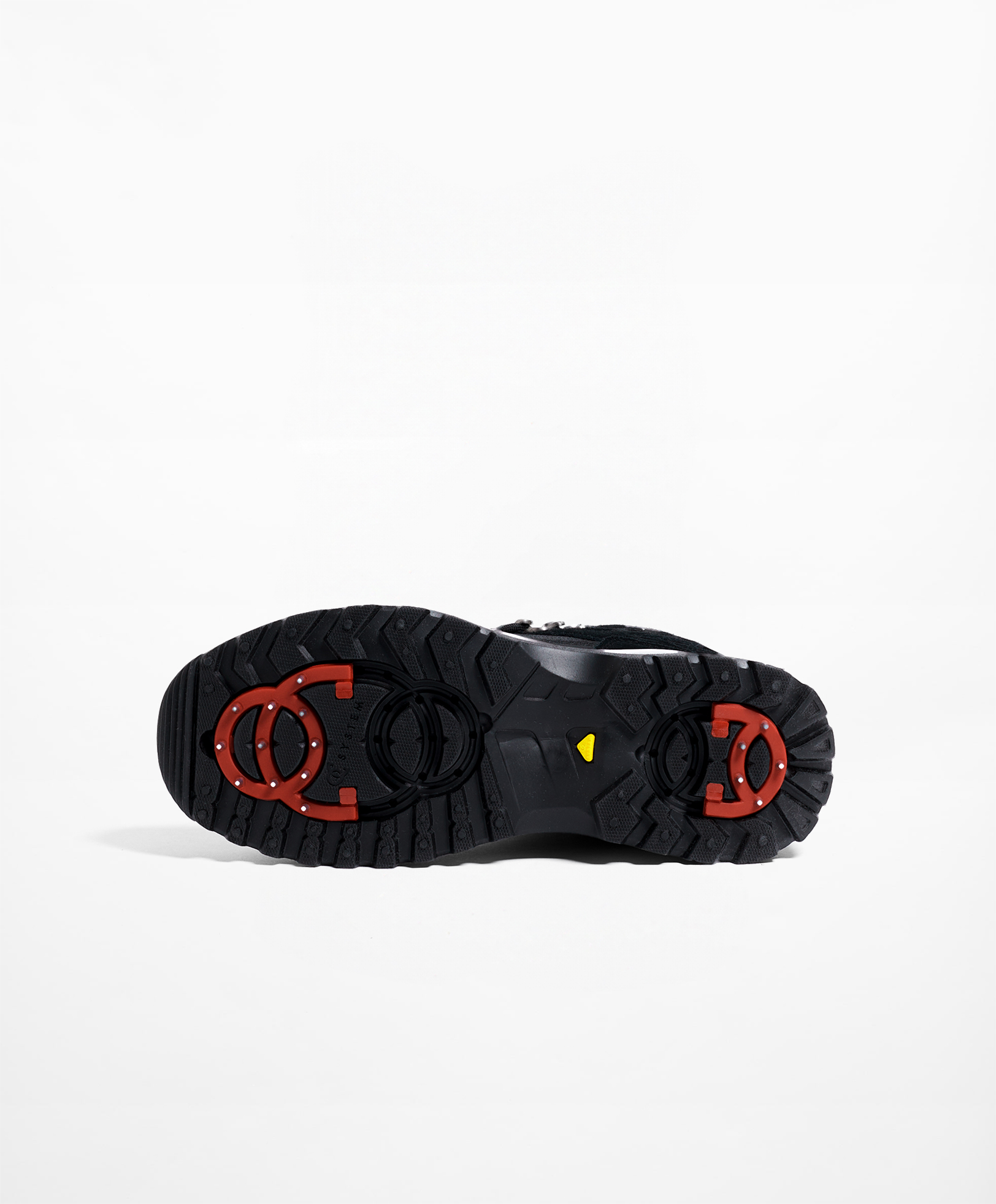 High-top mountain boots