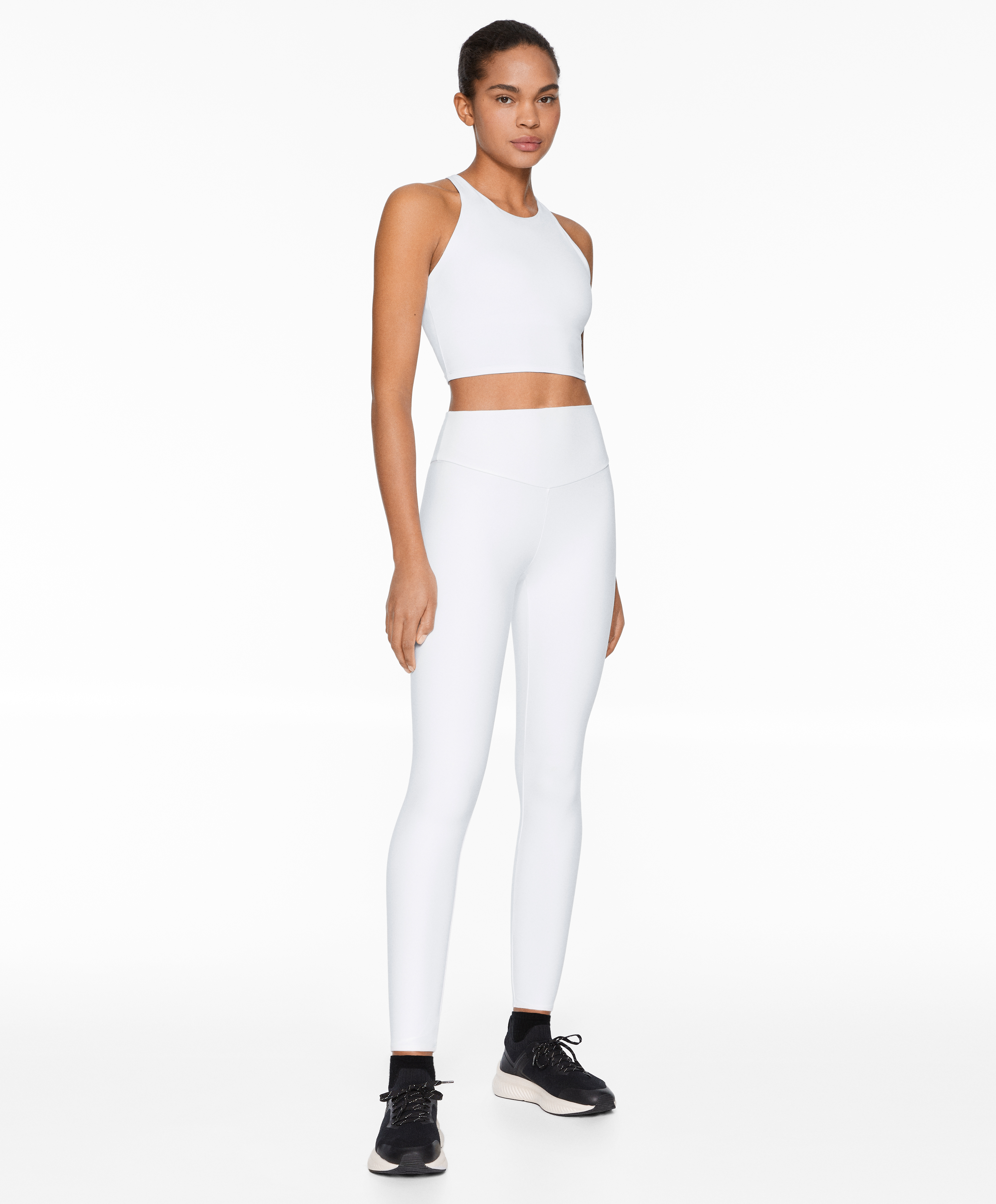 Comfortlux strap tank top with cups