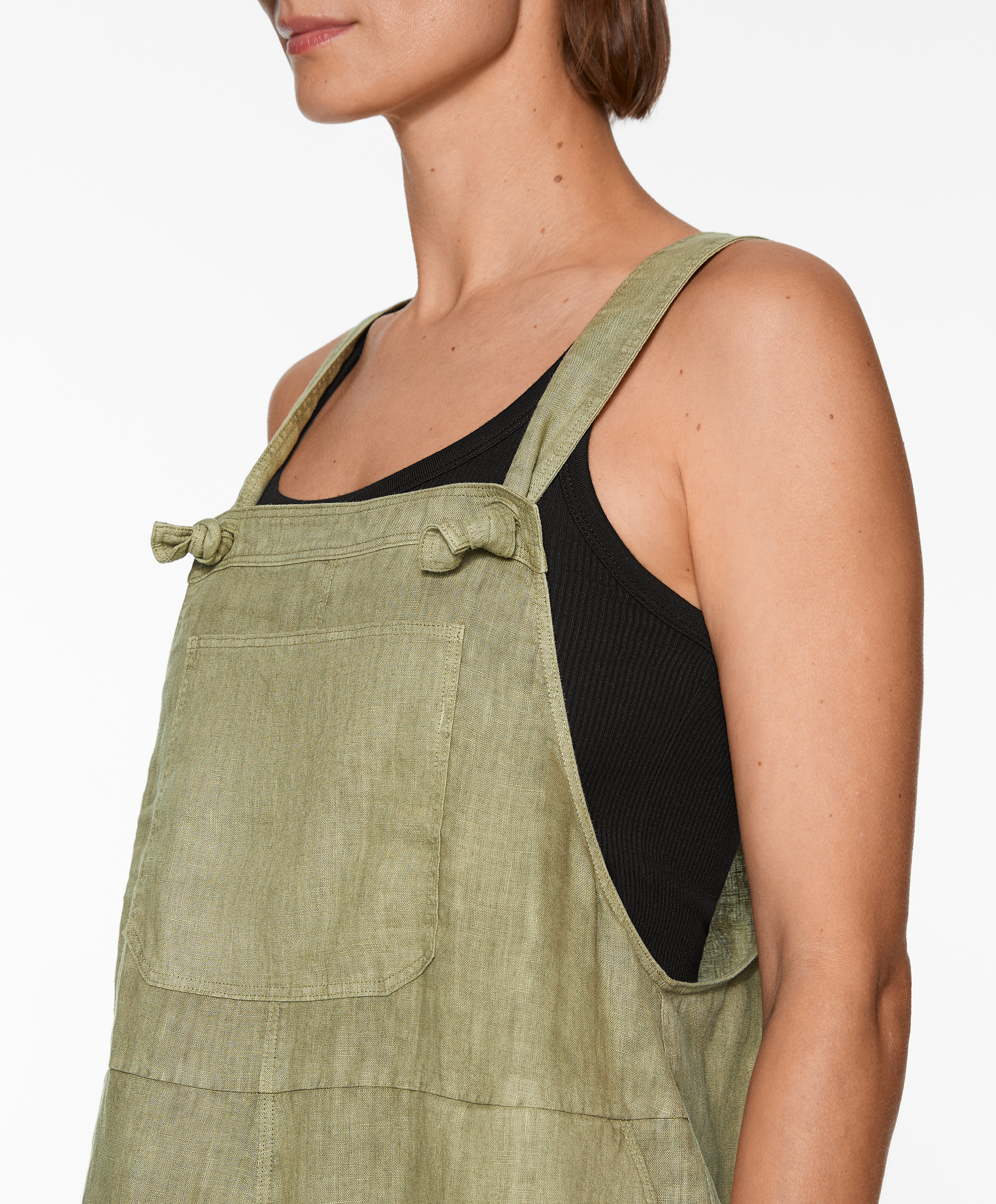 Short strappy jumpsuit in 100% linen