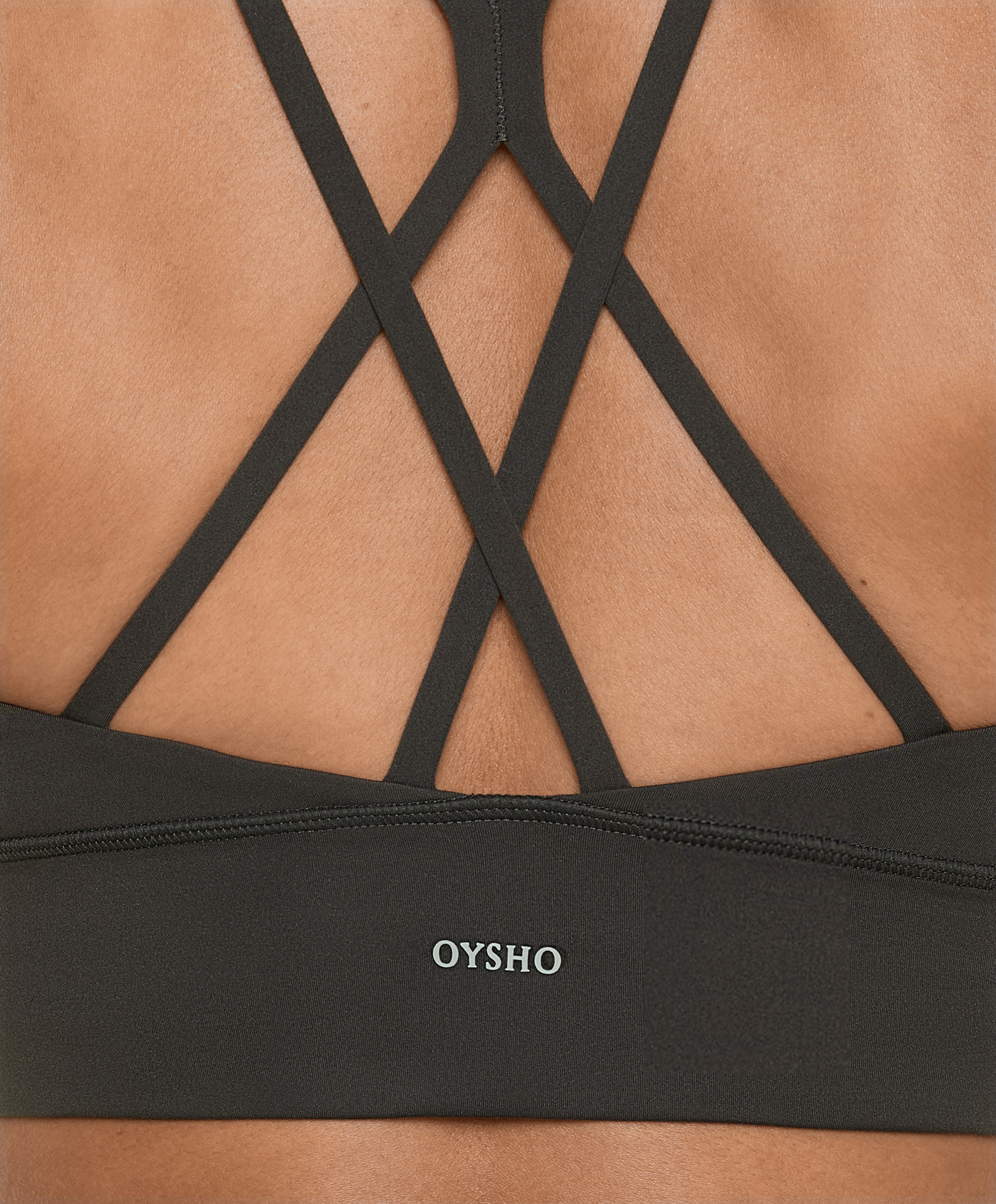 Medium-support comfortlux sports bra with cups