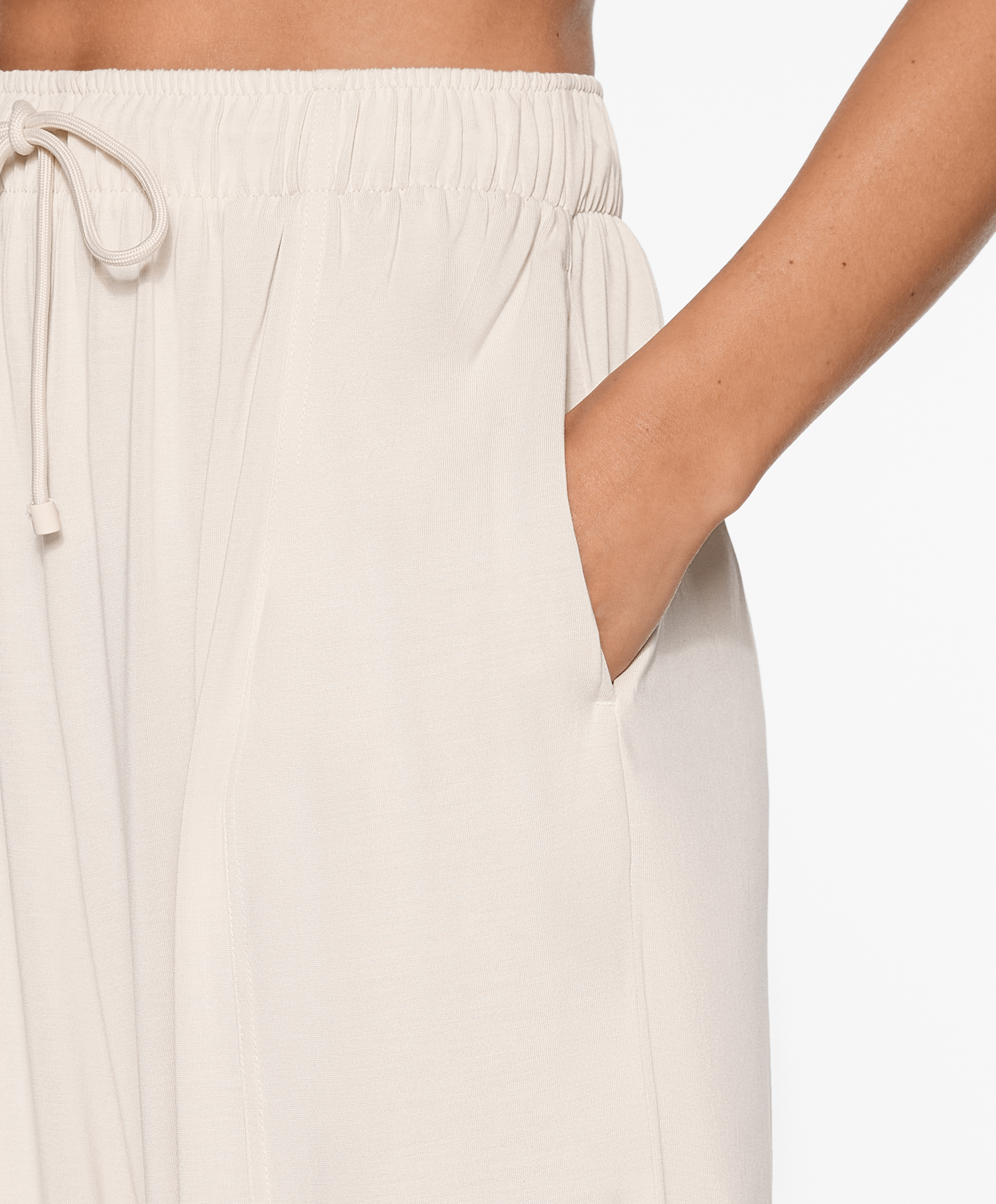 Extra-wide joggers with modal