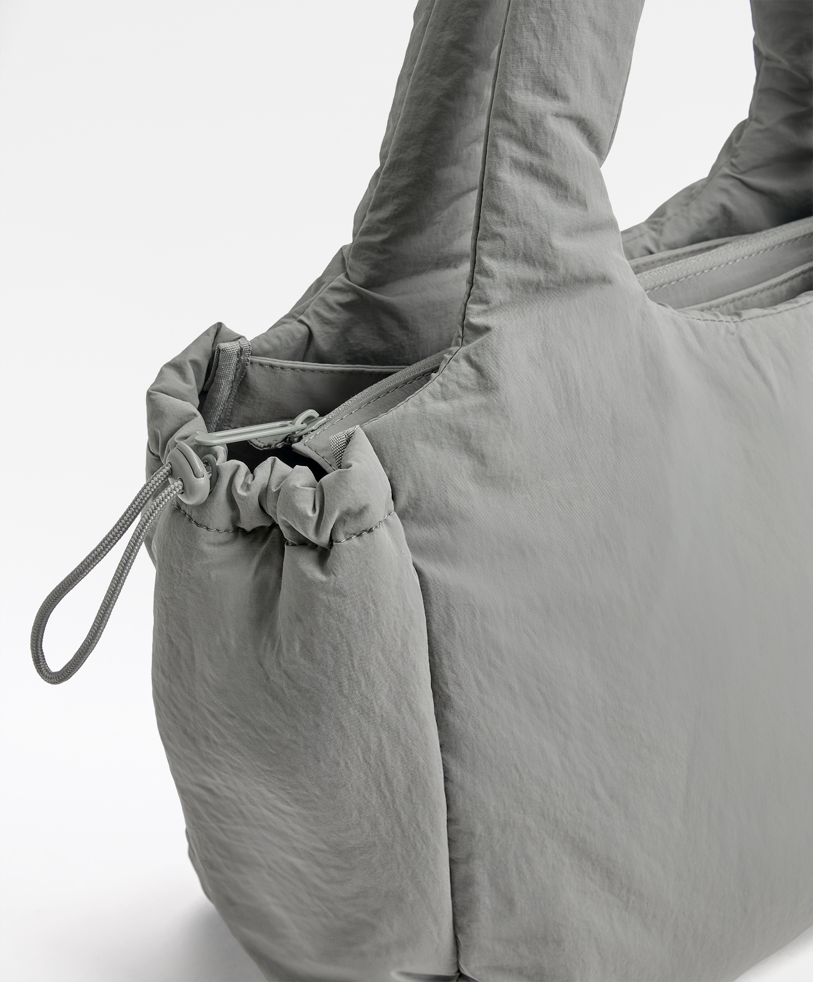 Soft bag with thermal pocket