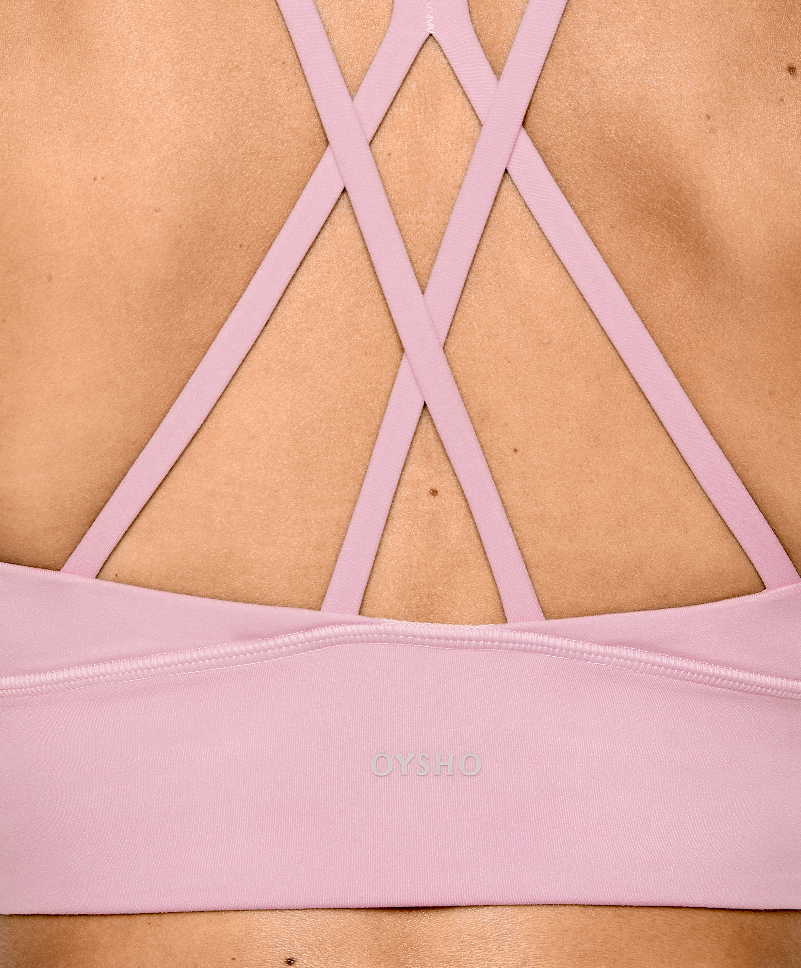 Medium-support comfortlux sports bra with cups