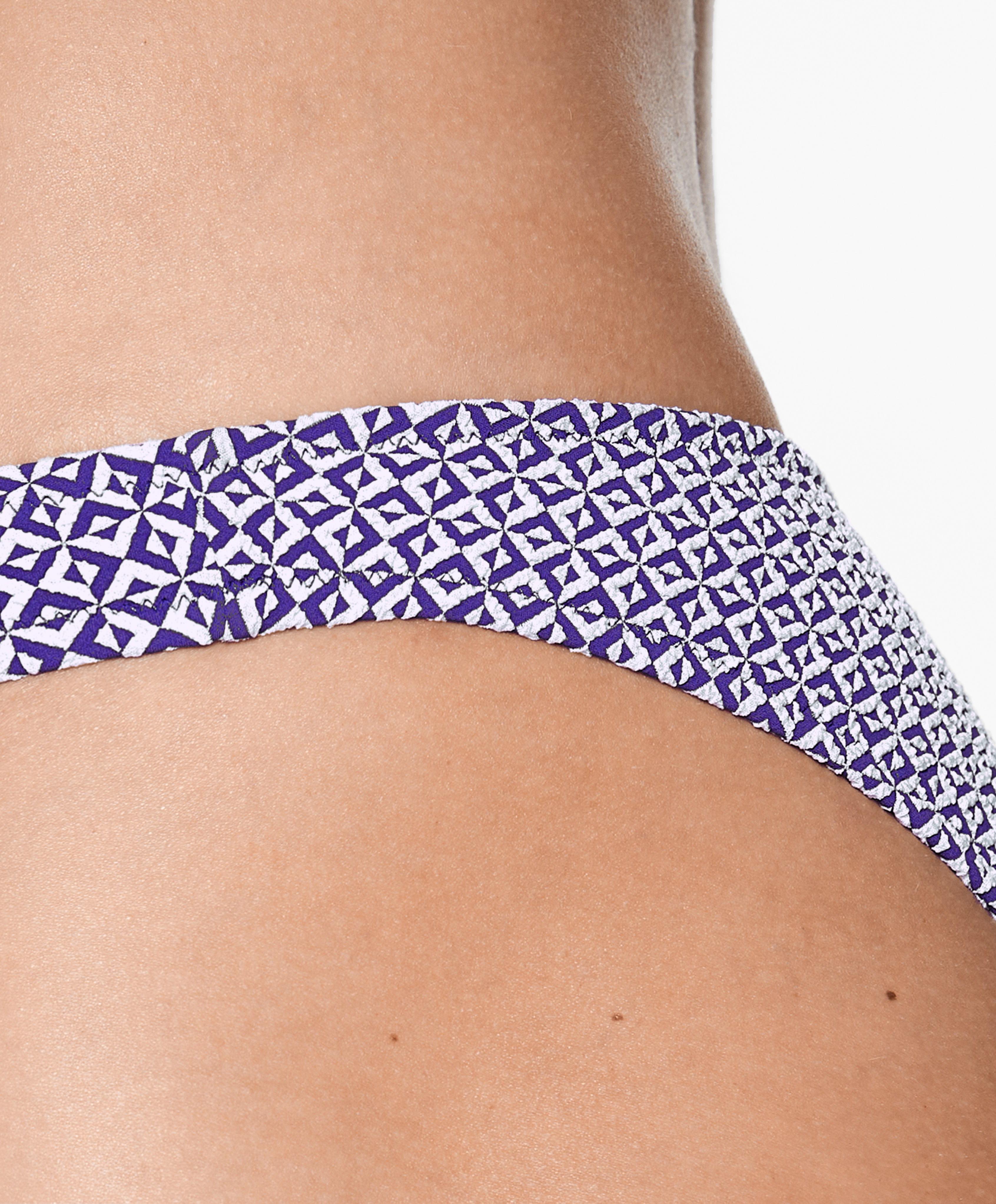 Geometric jacquard medium-coverage U-cut bikini briefs