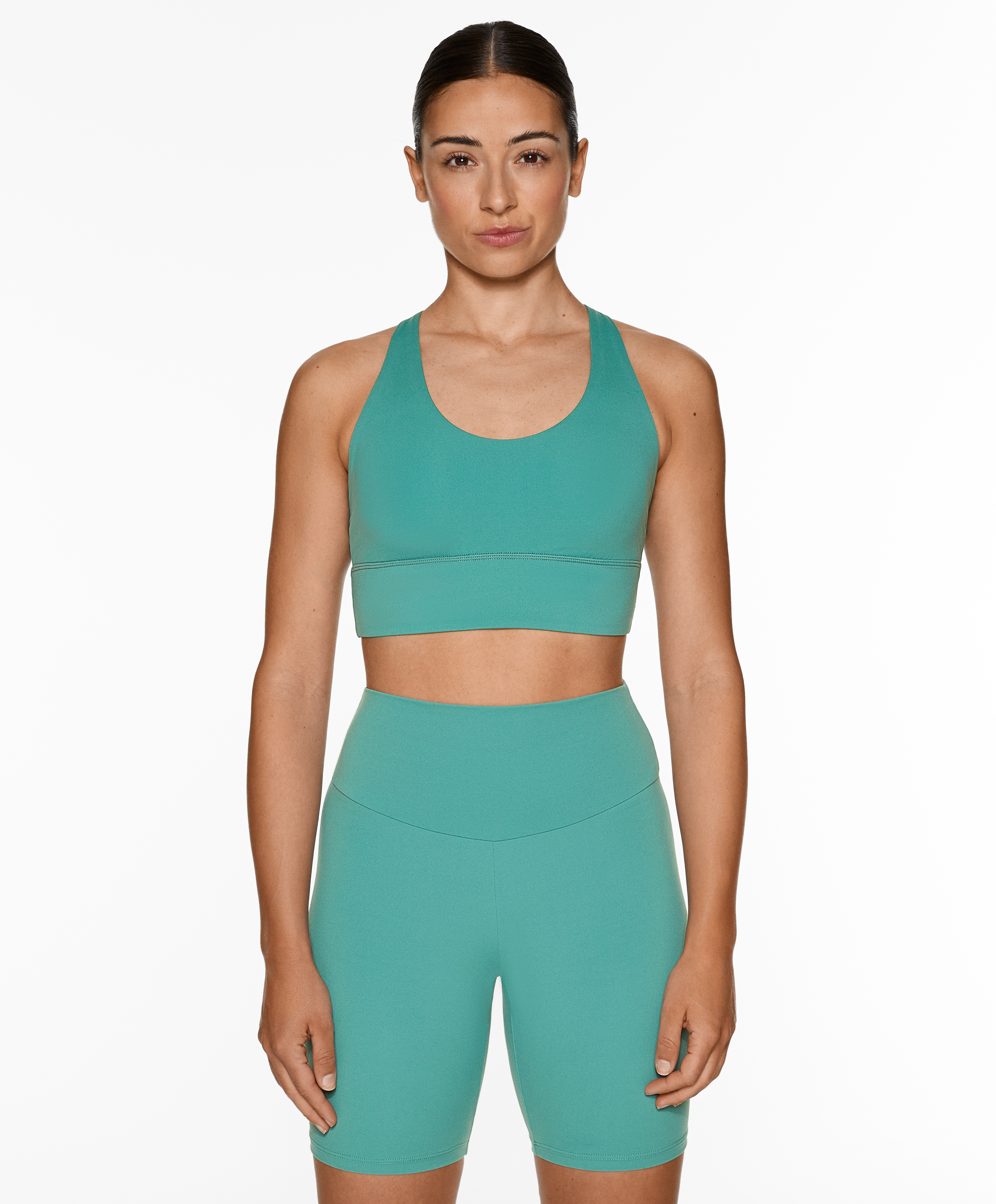Medium-support comfortlux sports bra with cups