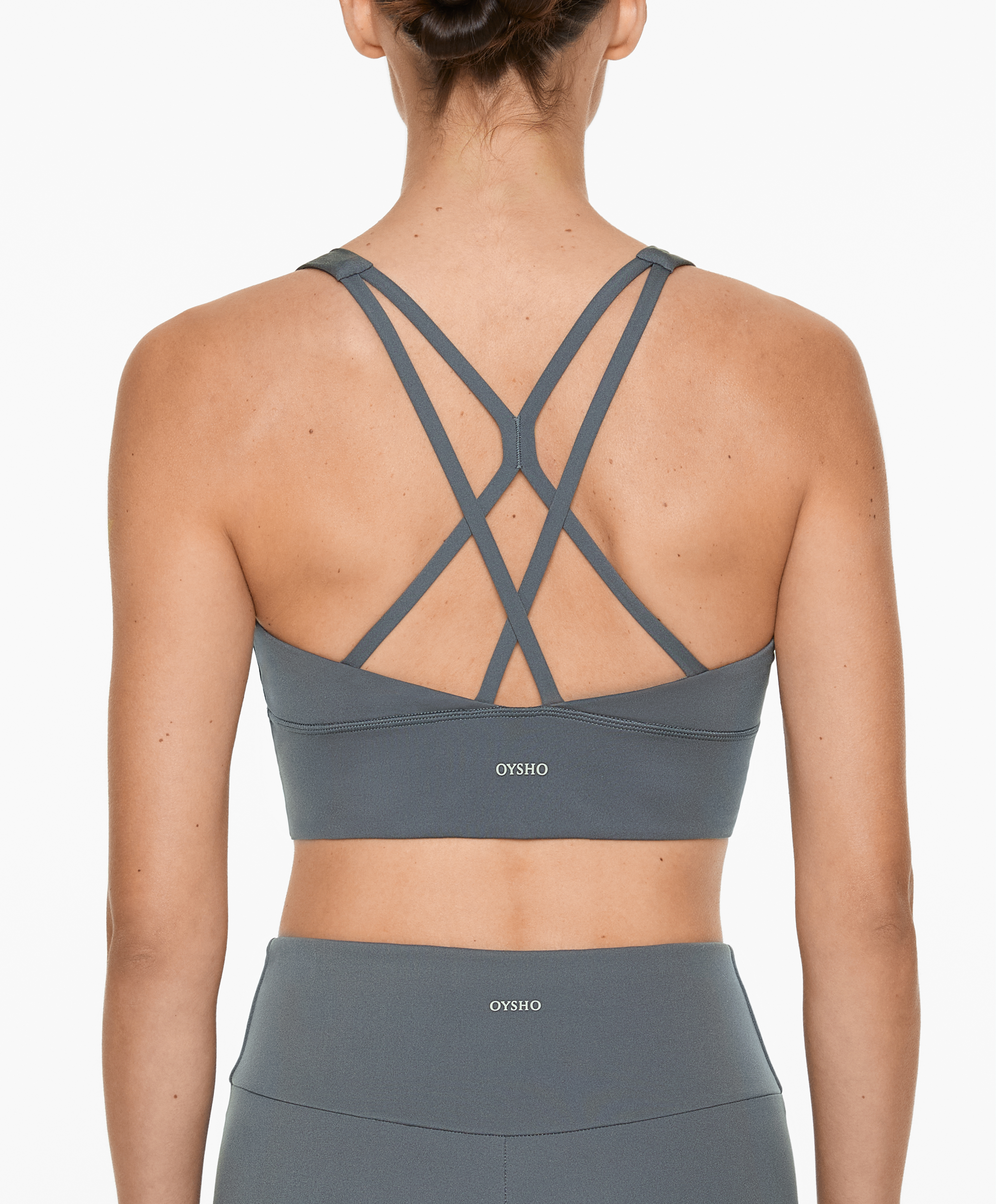 Medium-support comfortlux sports bra with cups