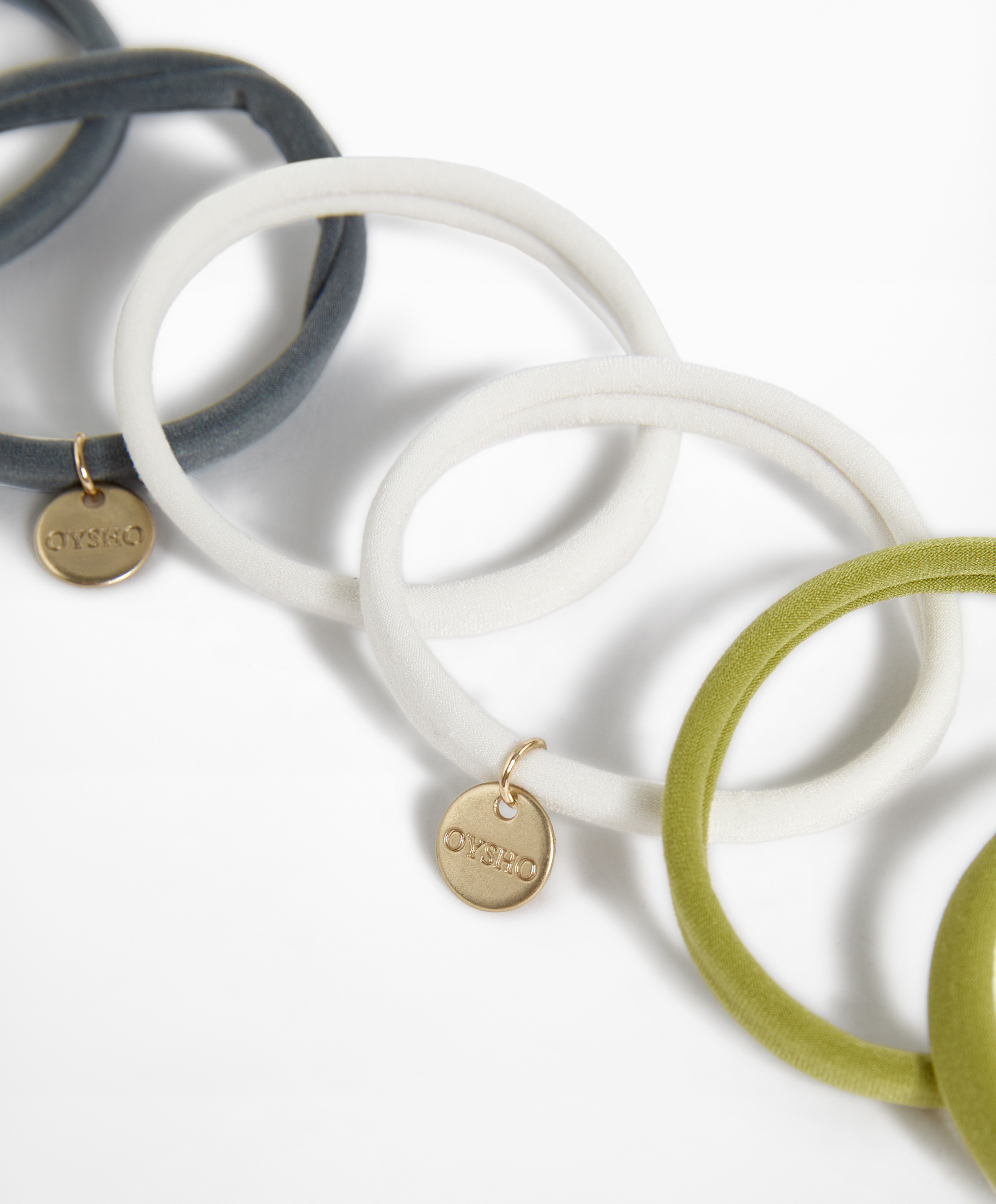 6 Oysho plaque hair ties