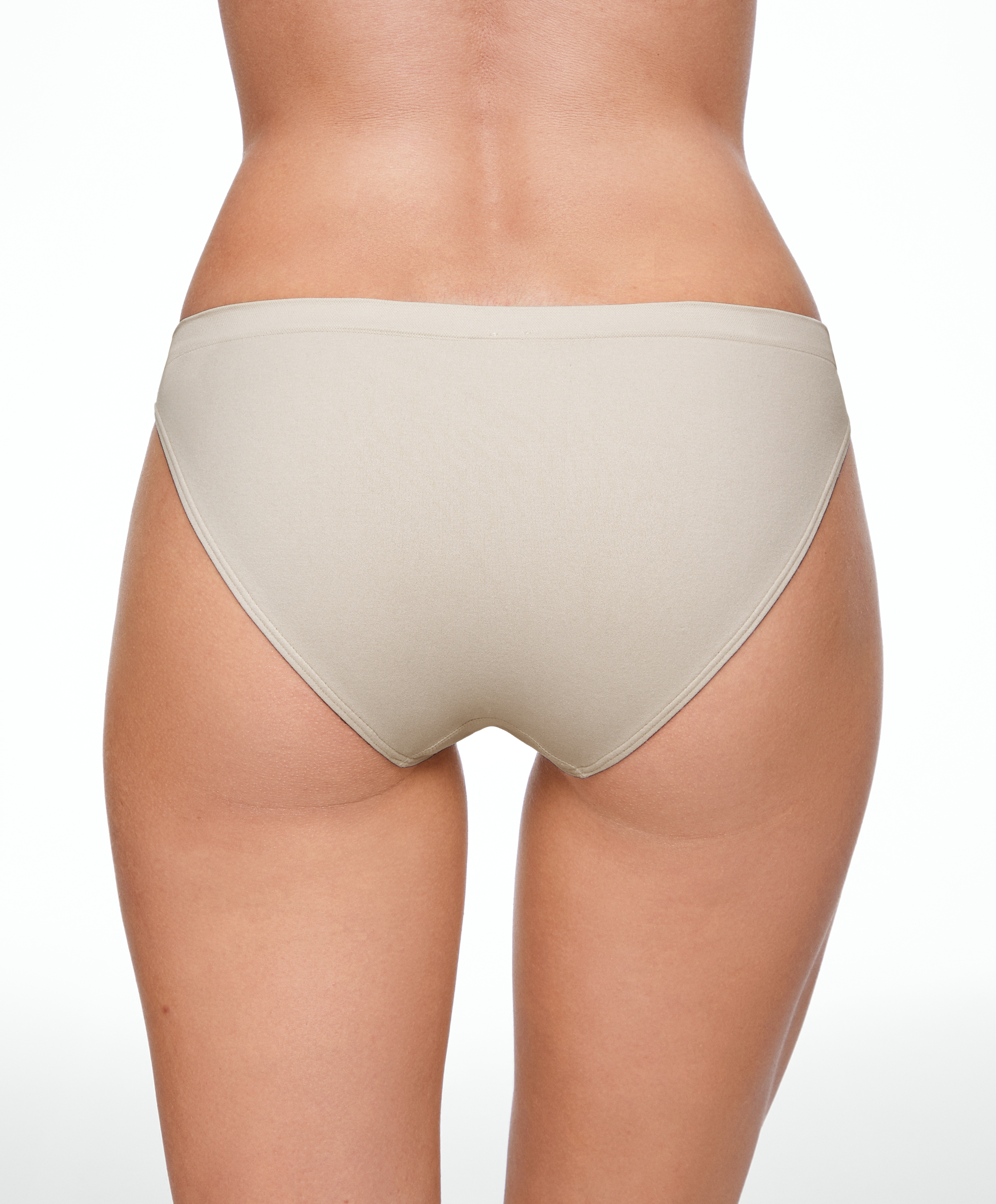 3 seamless soft-touch classic briefs