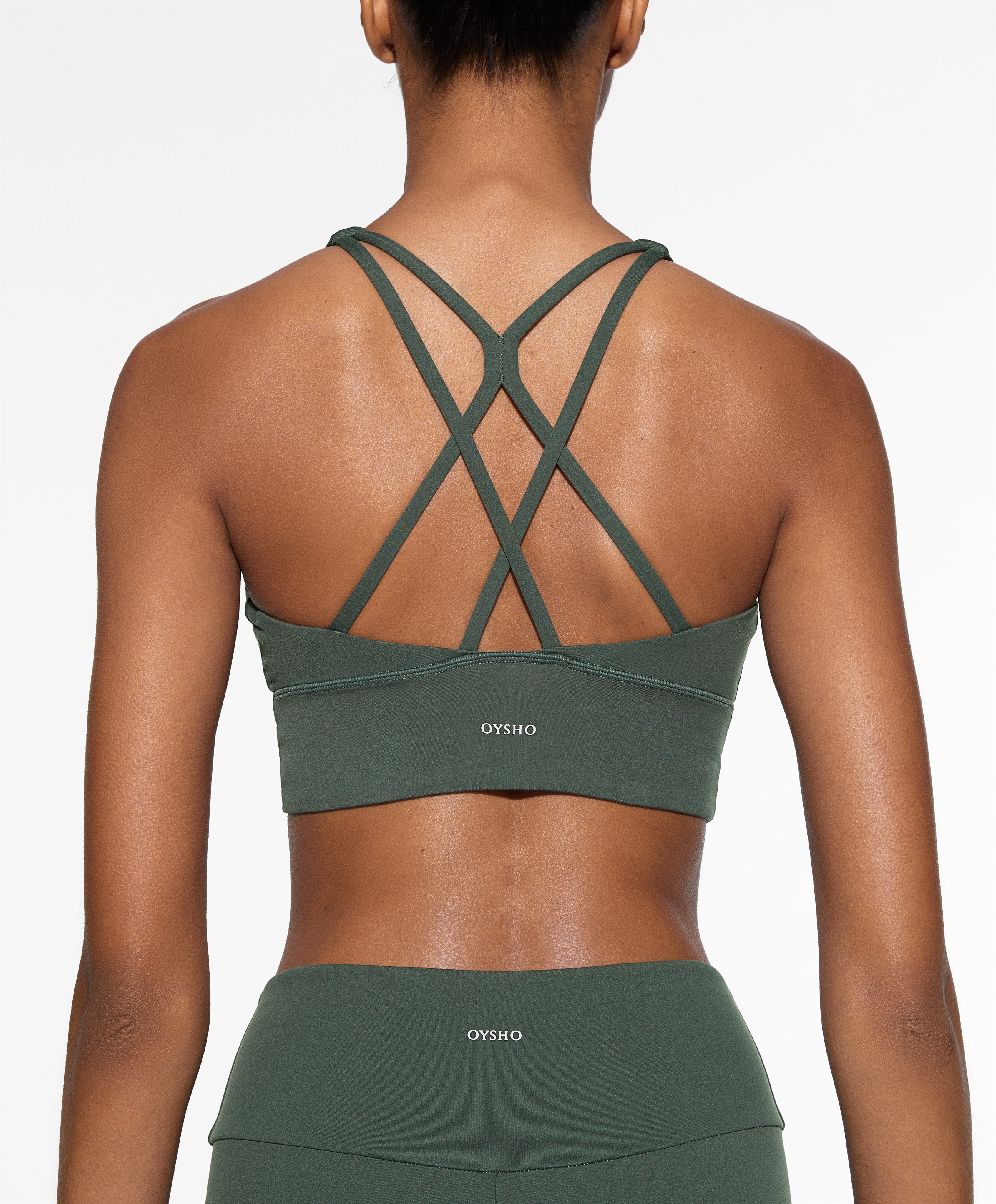 Medium-support comfortlux sports bra with cups