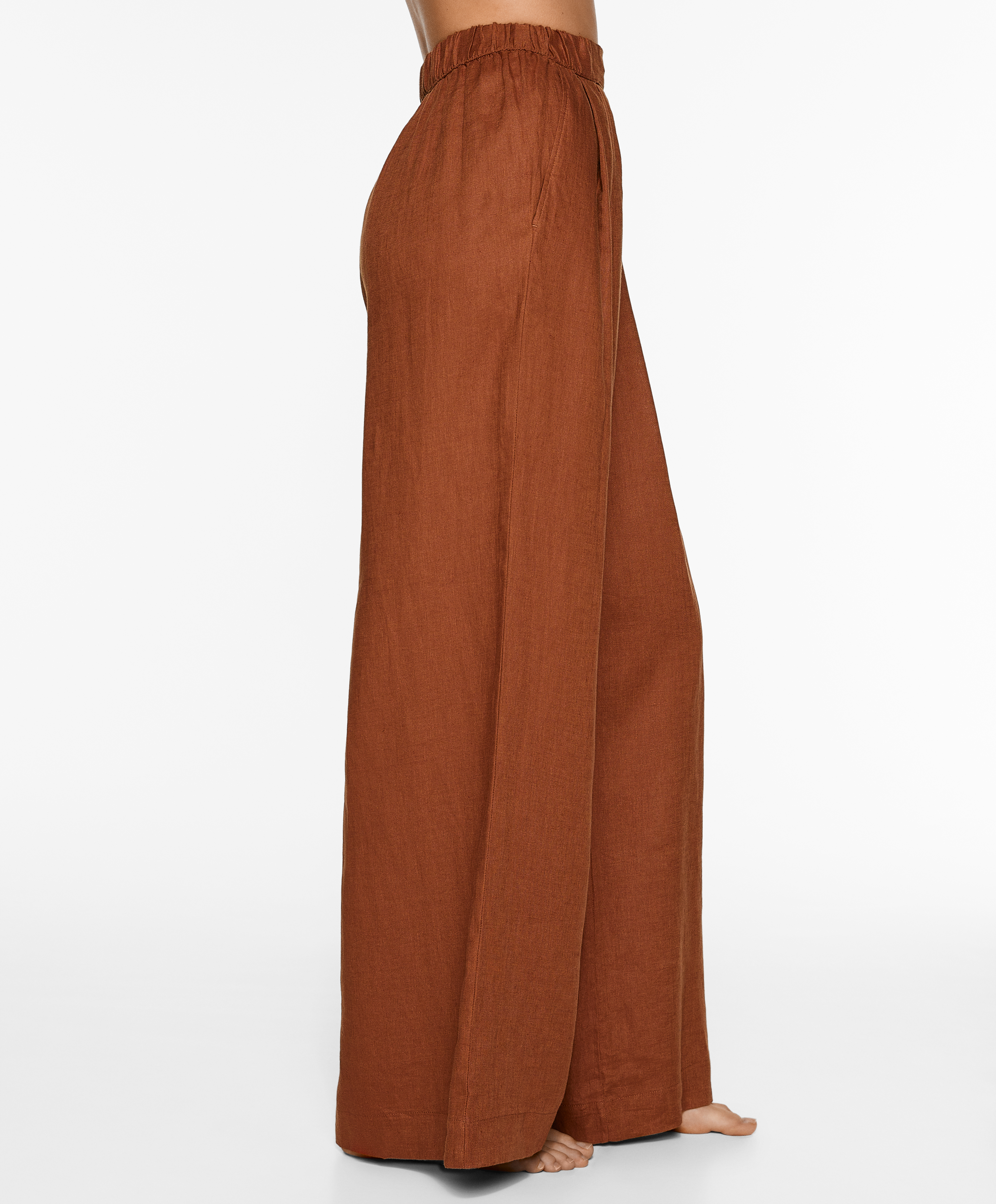 Tailored-fit 100% linen trousers