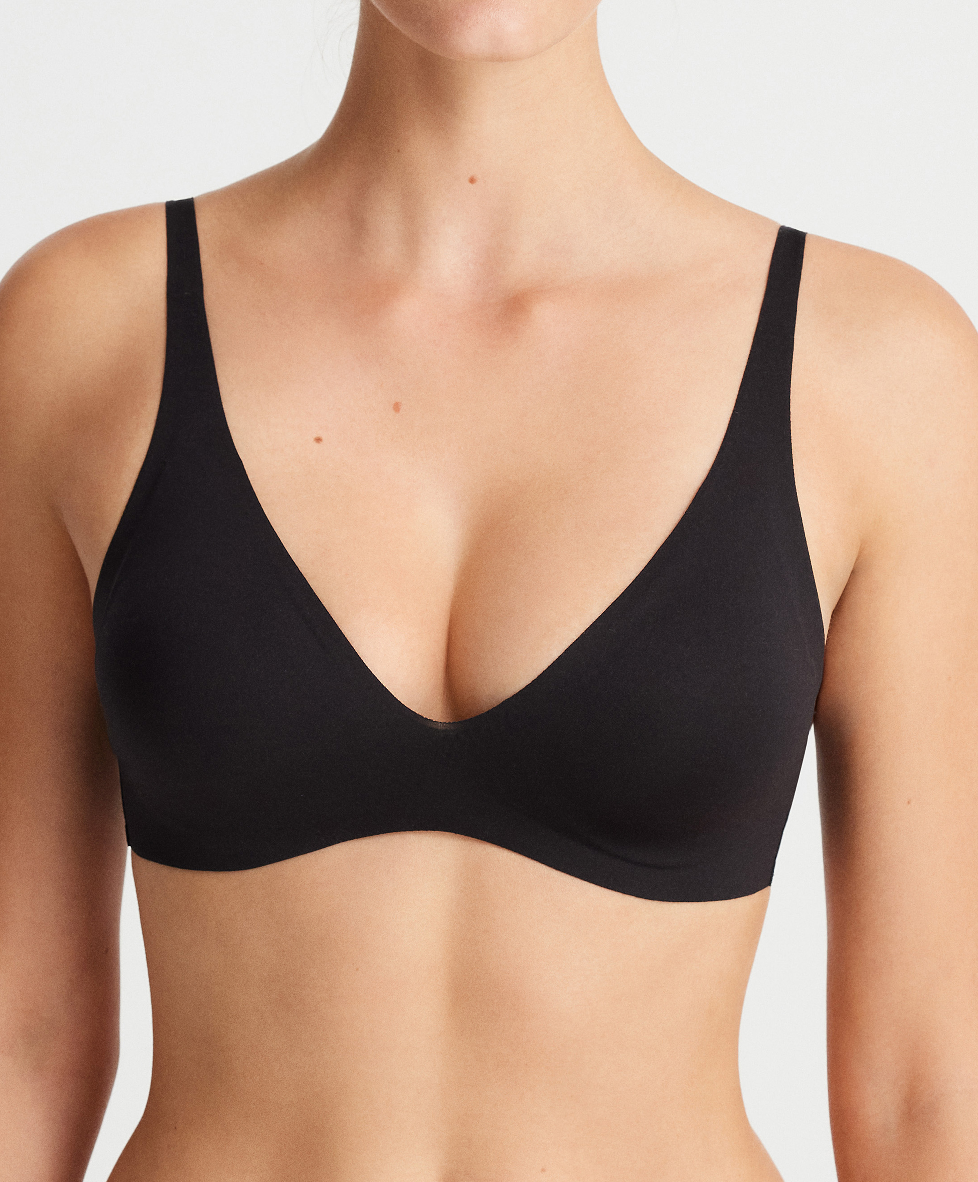 Invisible laser-cut halter bra