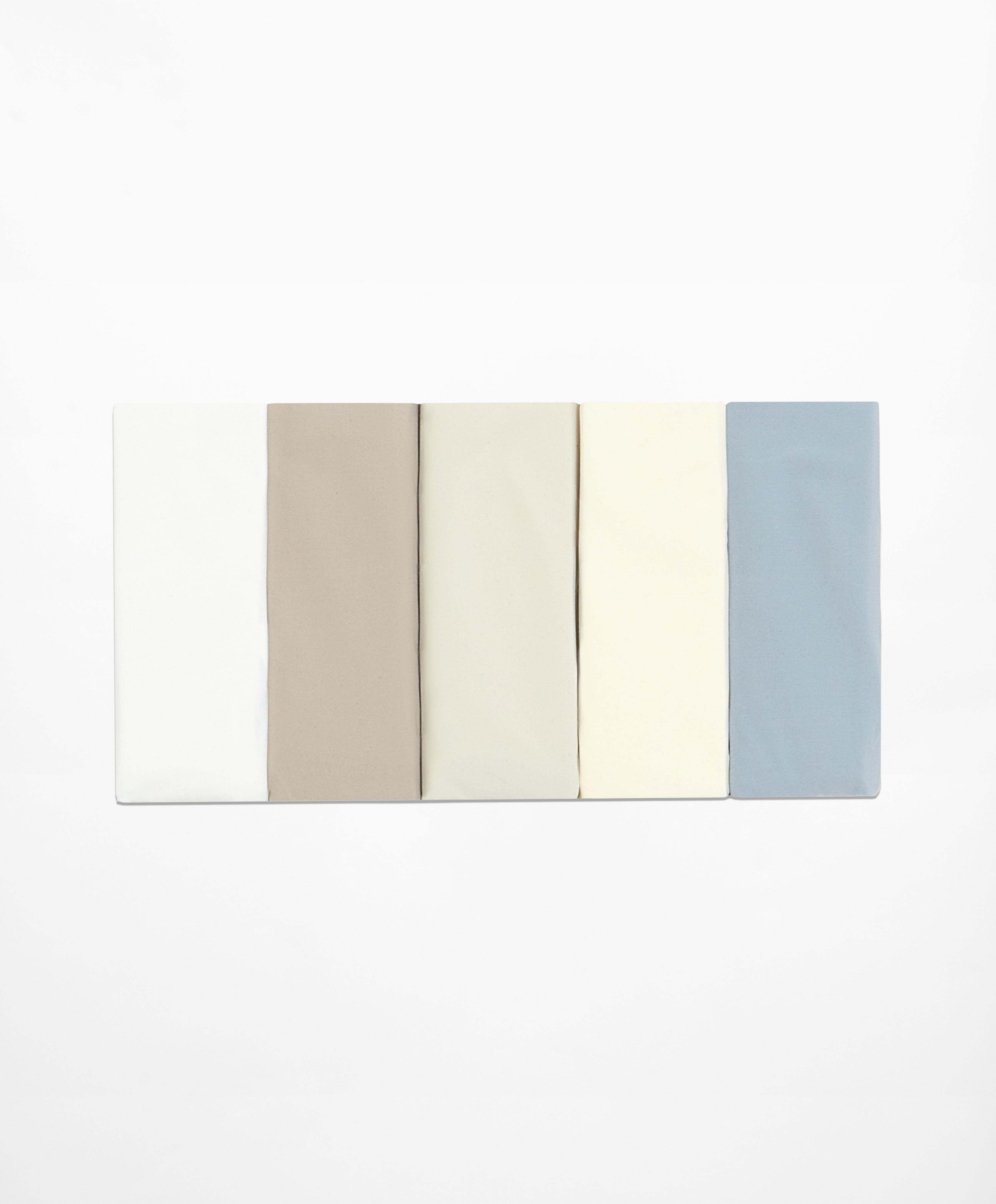 5 laser-cut polyamide blend thongs