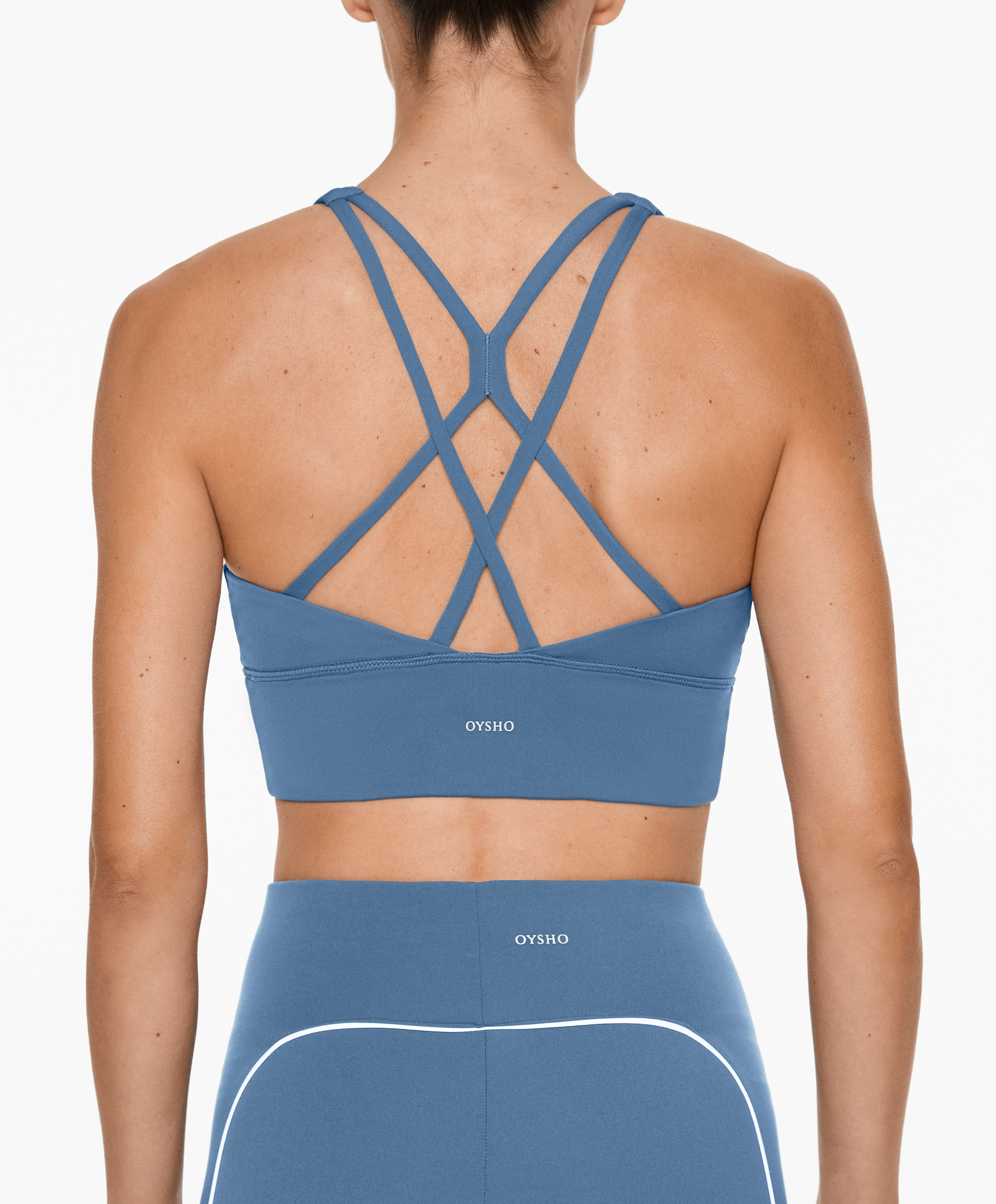 Medium-support comfortlux sports bra with cups