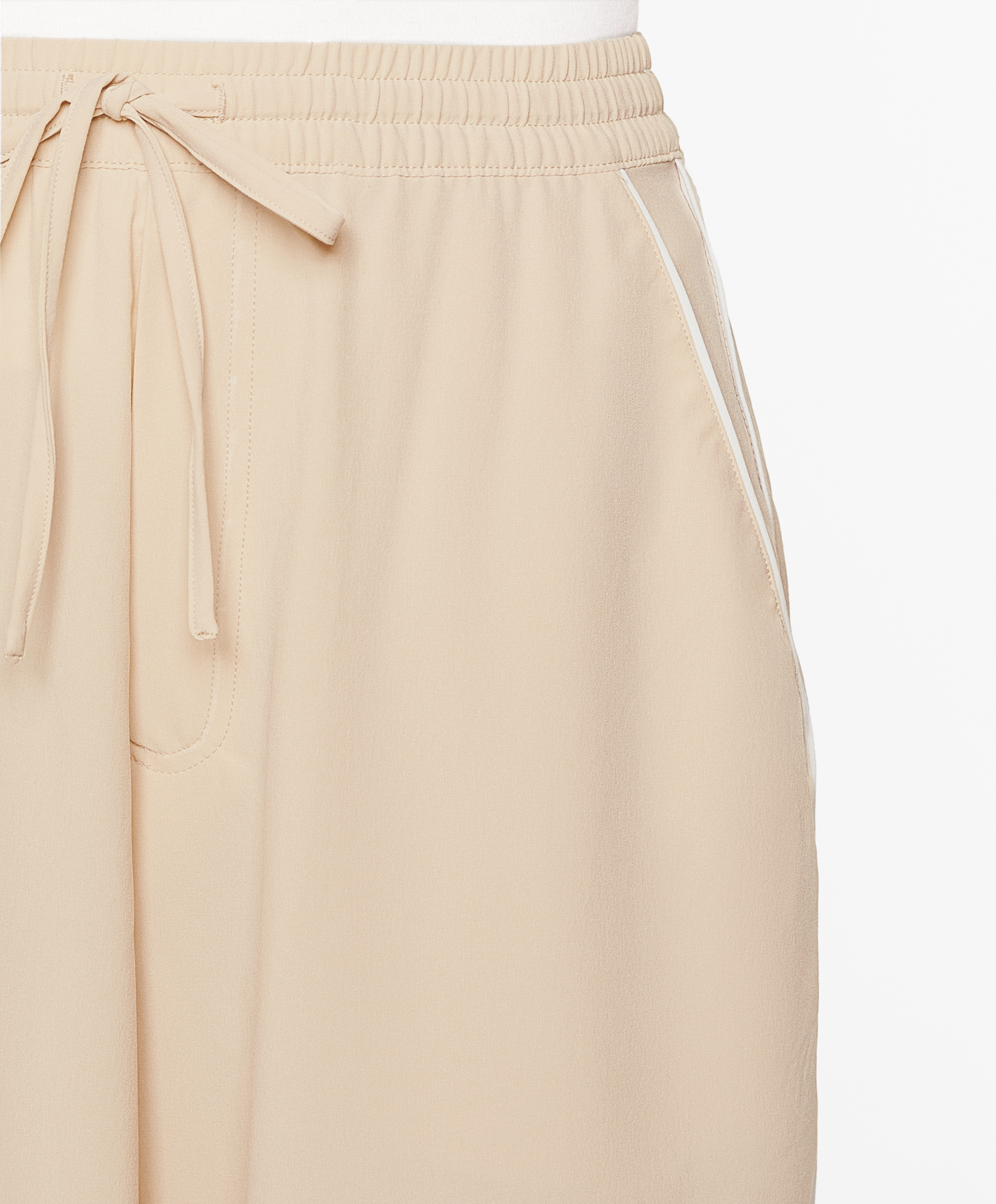 Water-repellent straight-leg trousers