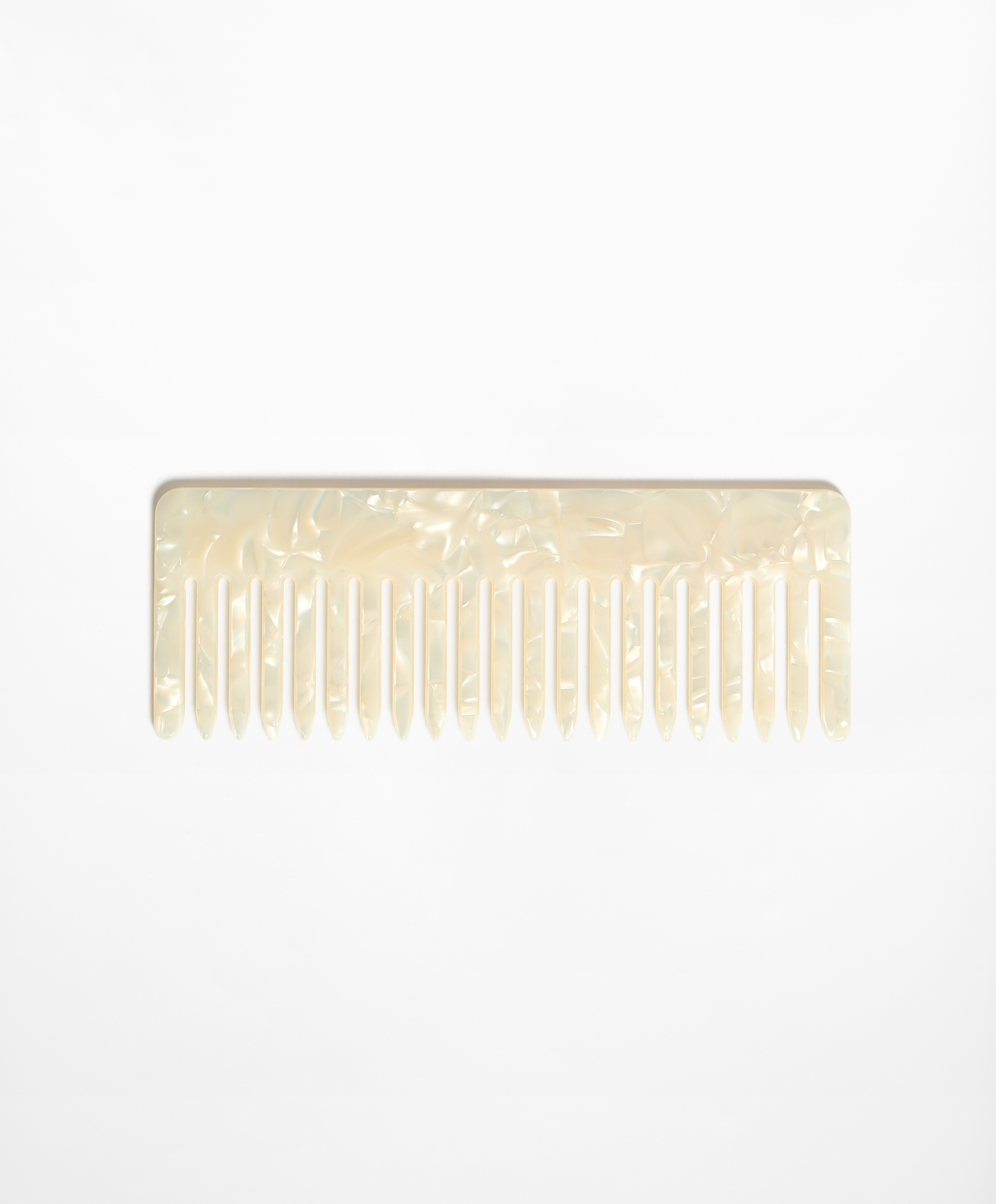 Faux-quartz comb