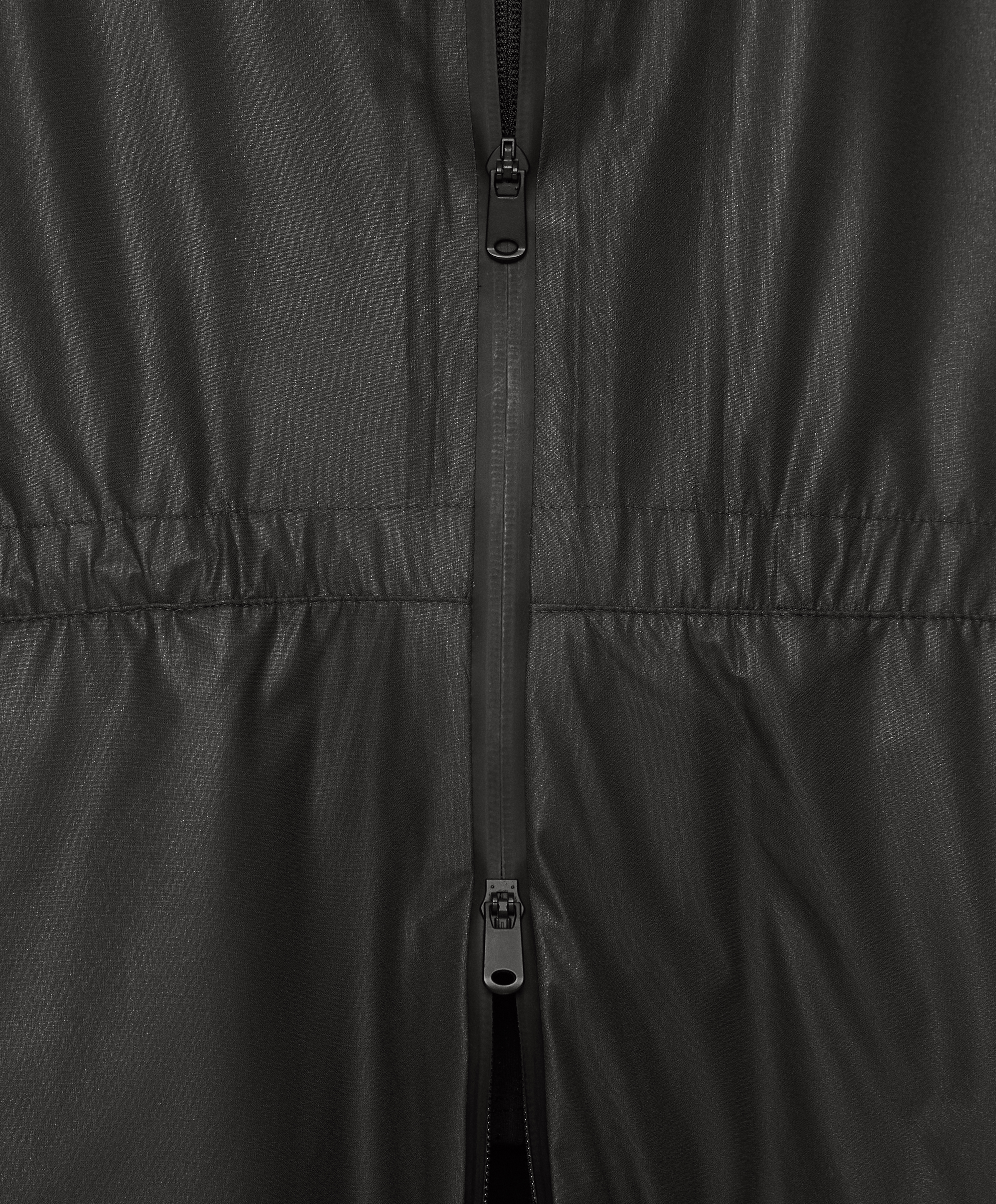 Lightweight 20k water-resistant jacket