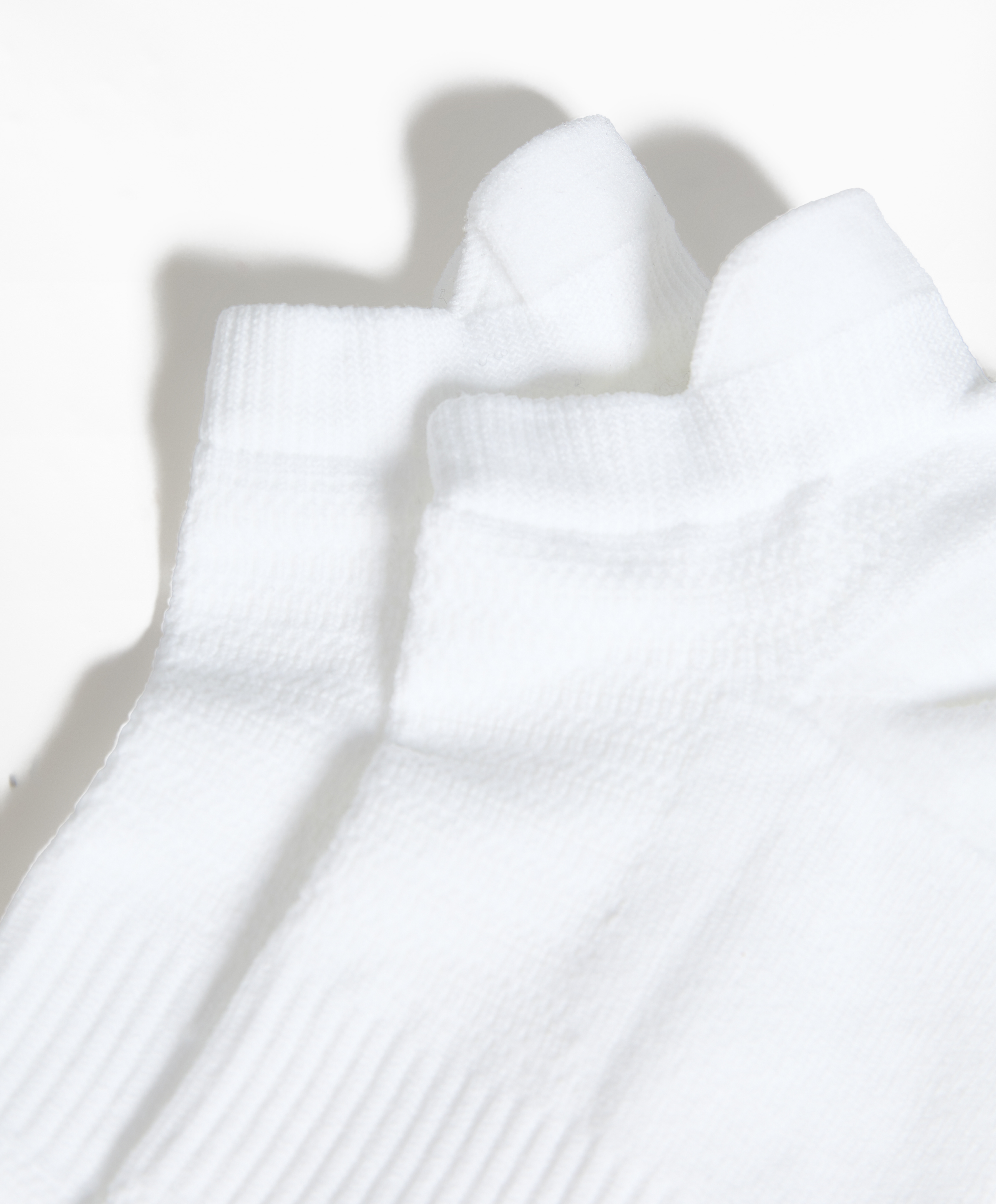 3 pairs of tab polyamide blend sports sneaker socks