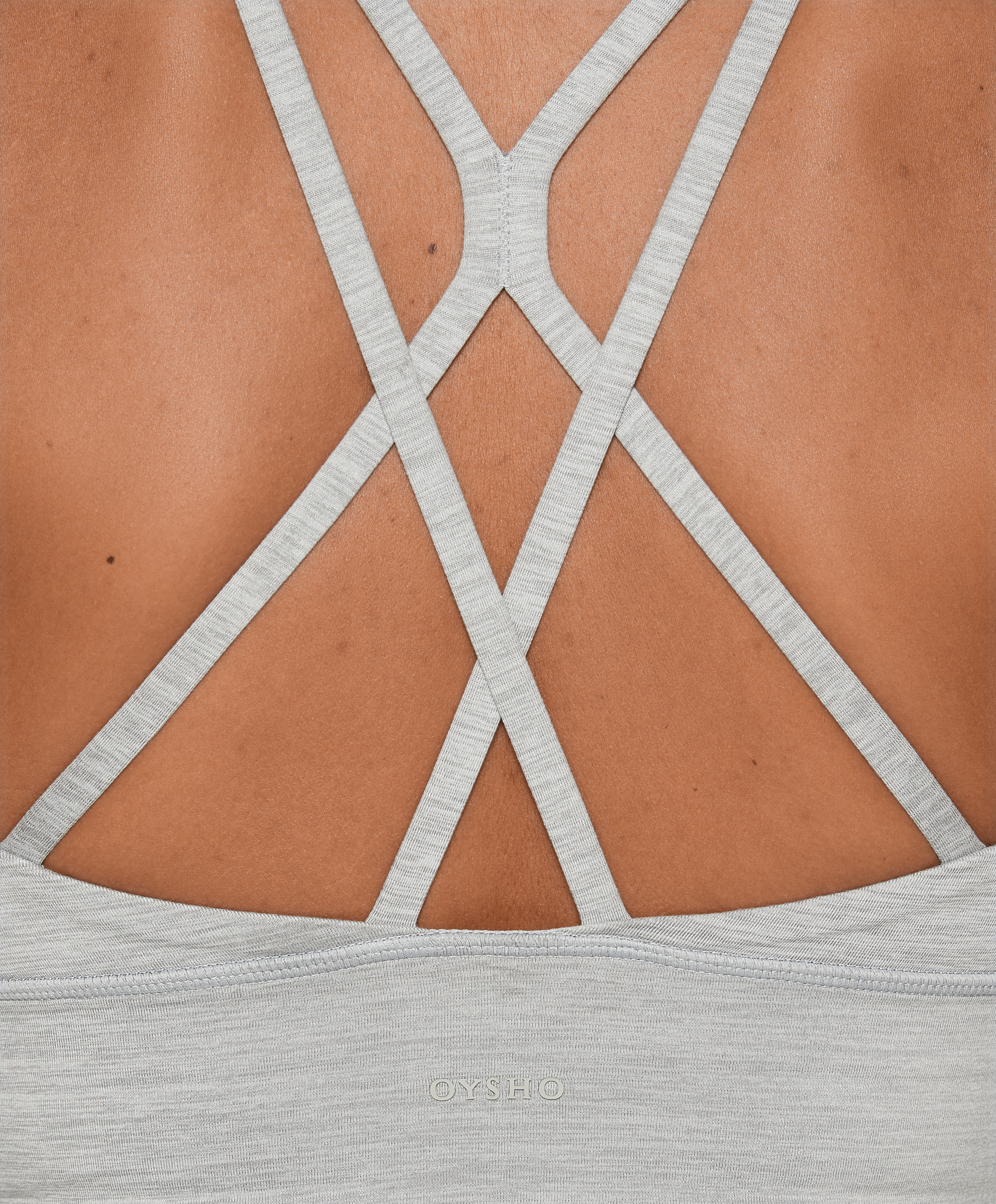 Medium-support comfortlux sports bra with cups