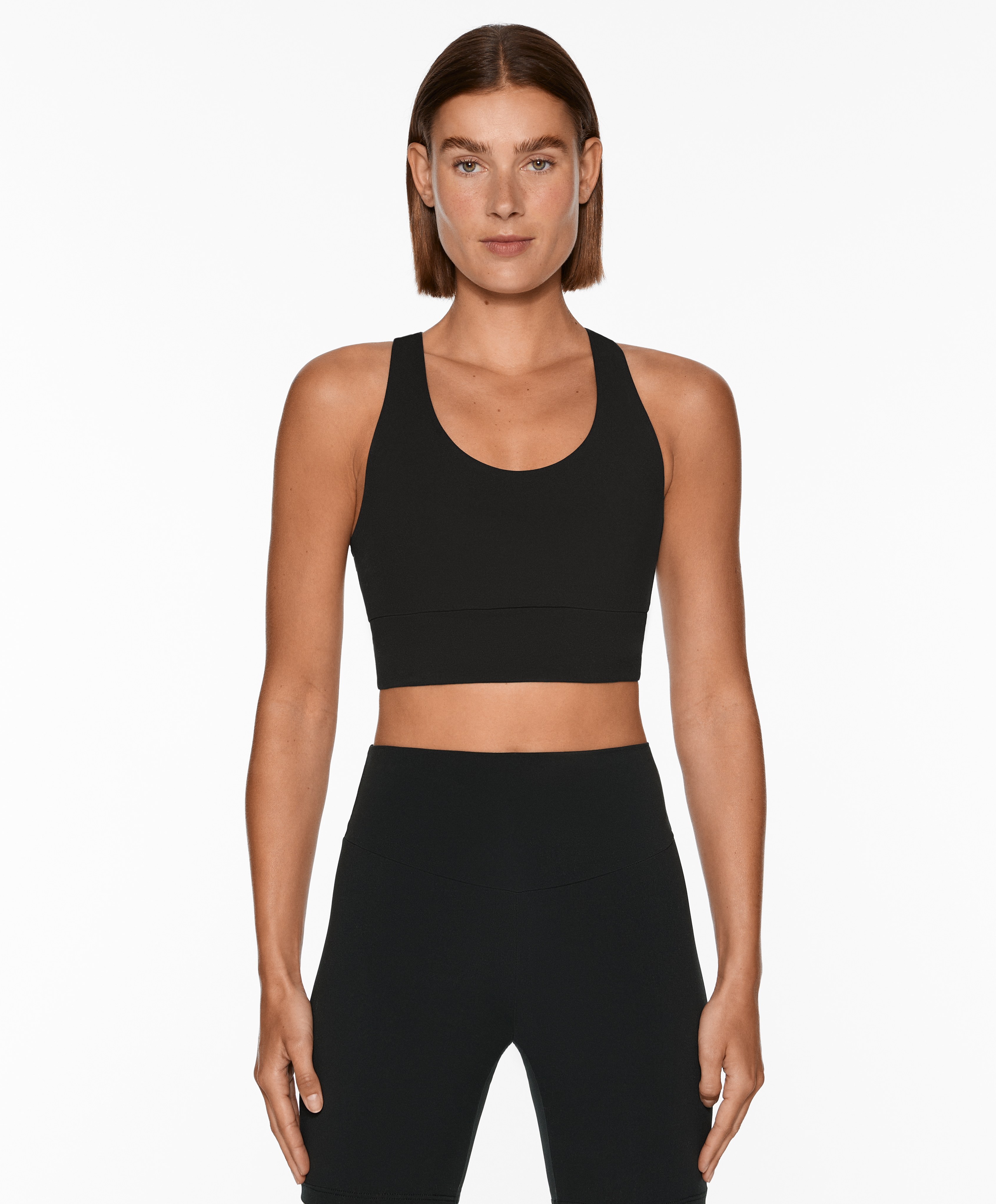 Medium-support comfortlux open-back sports bra with cups